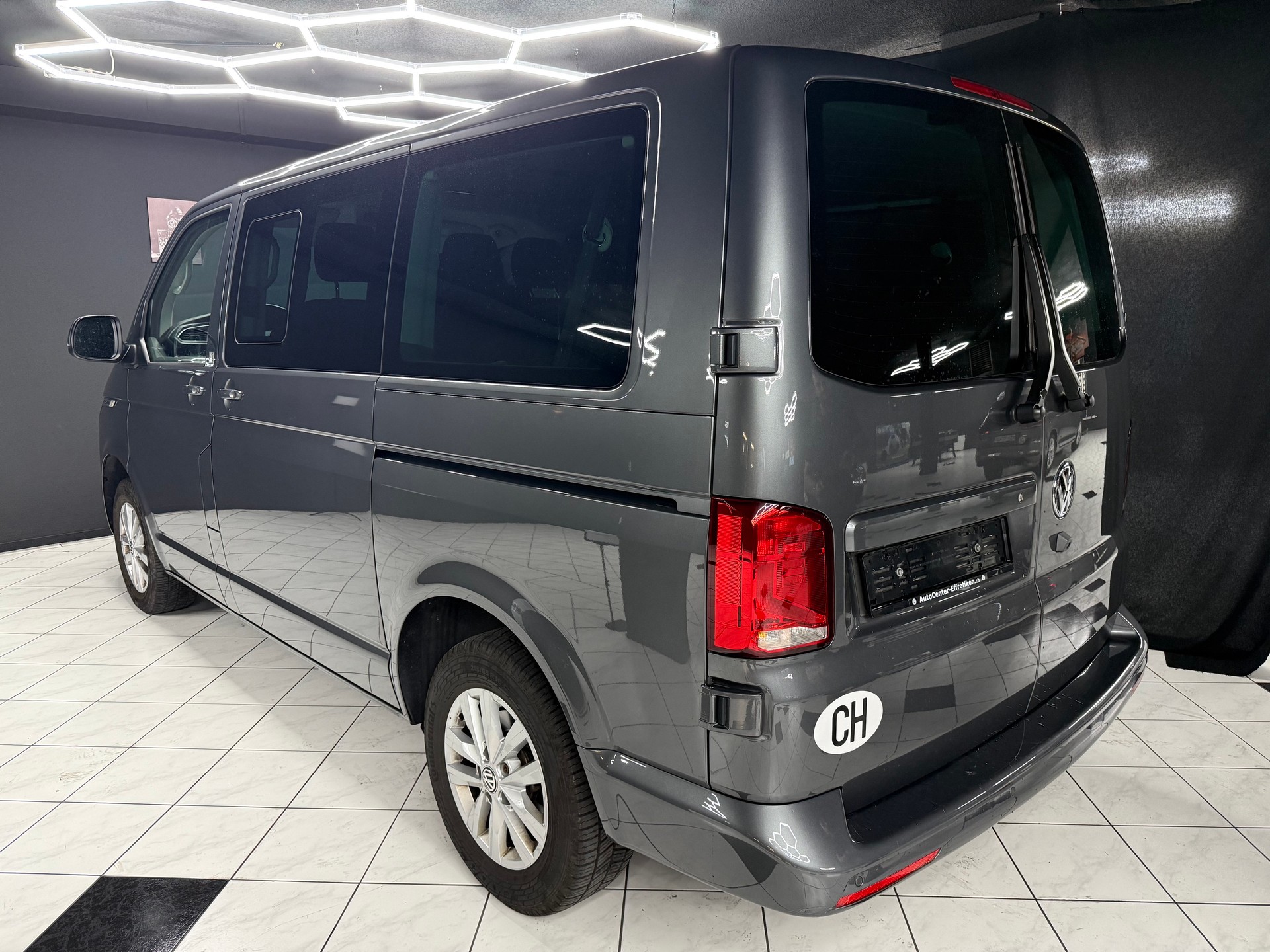 VW T6.1 2.0 TDI DSG-image-6
