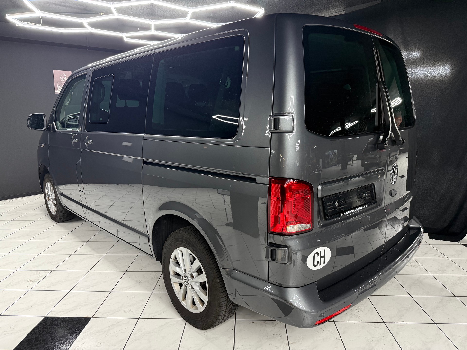 VW T6.1 2.0 TDI DSG-image-7