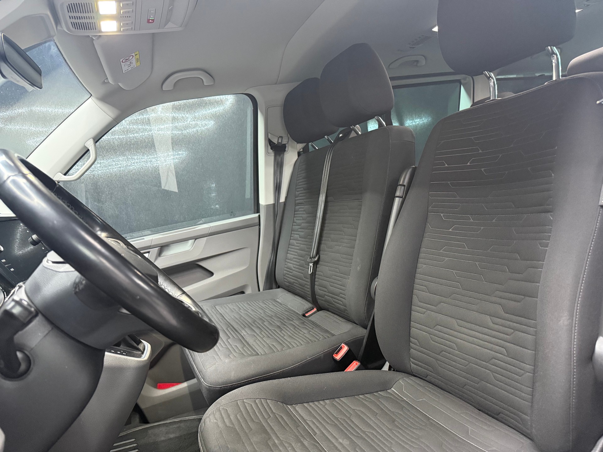 VW T6.1 2.0 TDI DSG-image-13