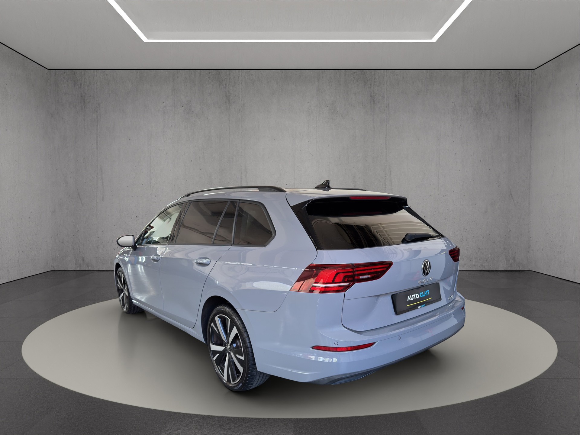 VW Golf Variant 1.5 eTSI mHEV Life "ACC-RF. Kamera"-image-4