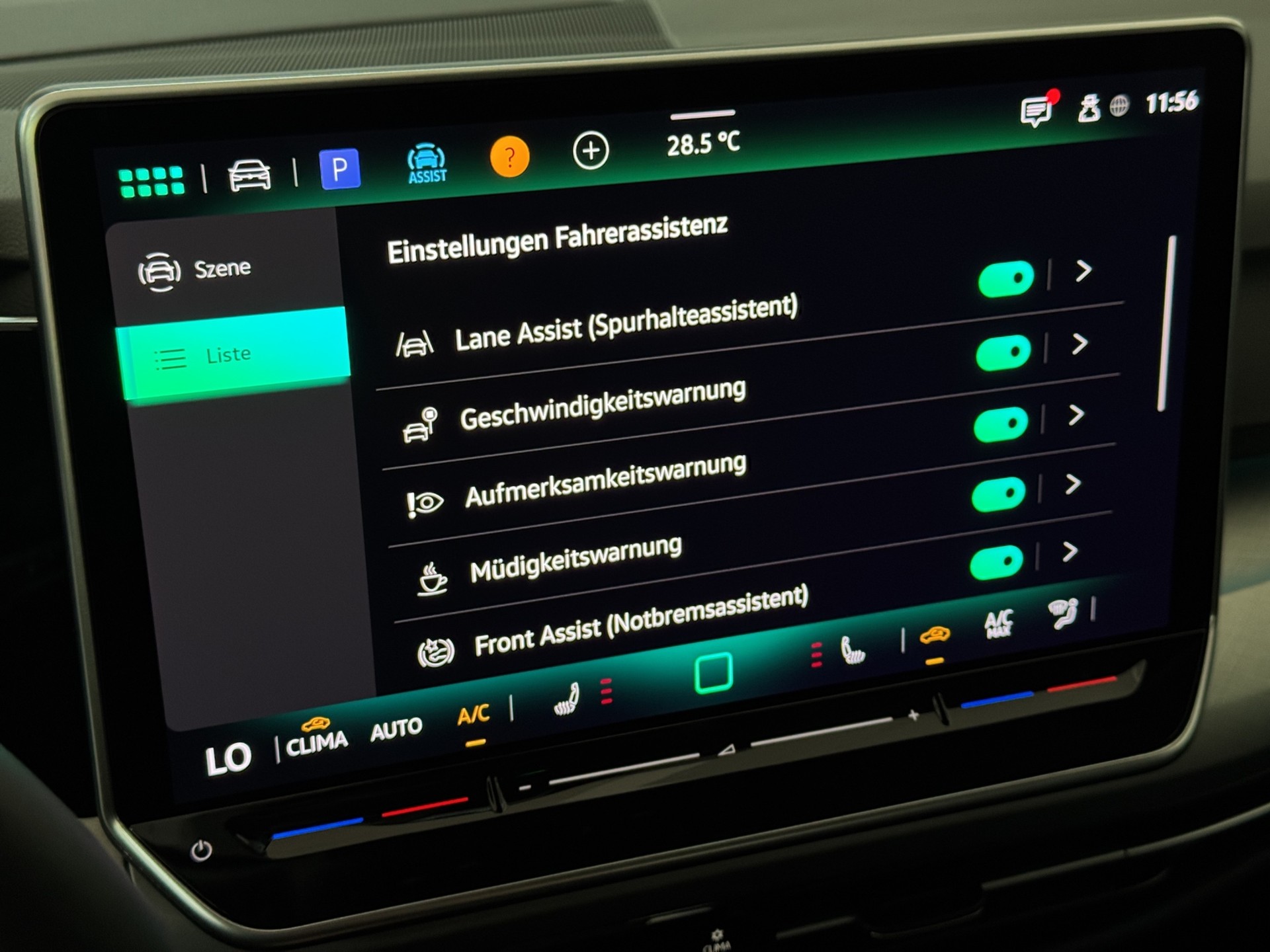 VW Golf Variant 1.5 eTSI mHEV Life "ACC-RF. Kamera"-image-18