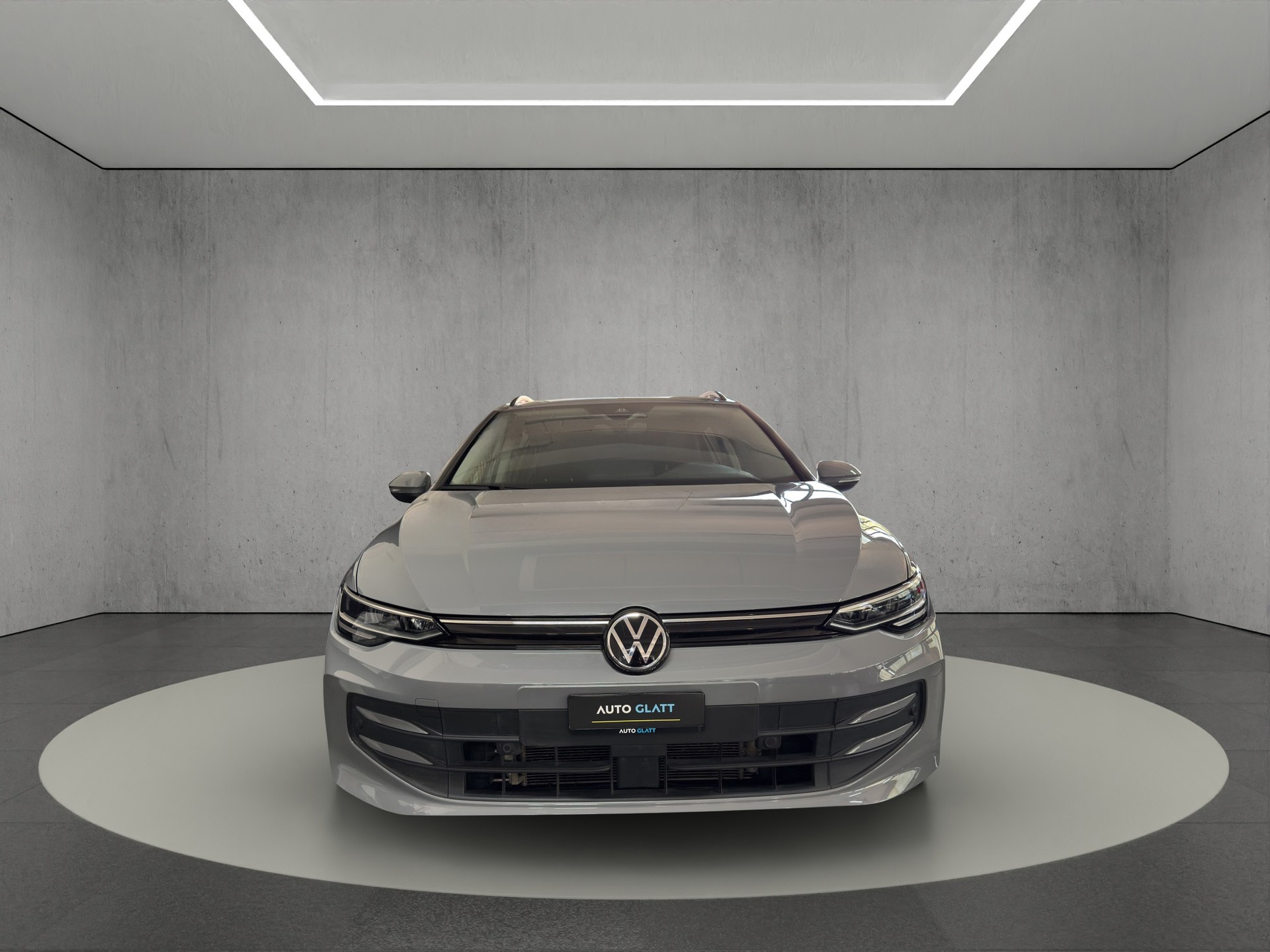 VW Golf Variant 1.5 eTSI mHEV Life "ACC-RF. Kamera"-image-6