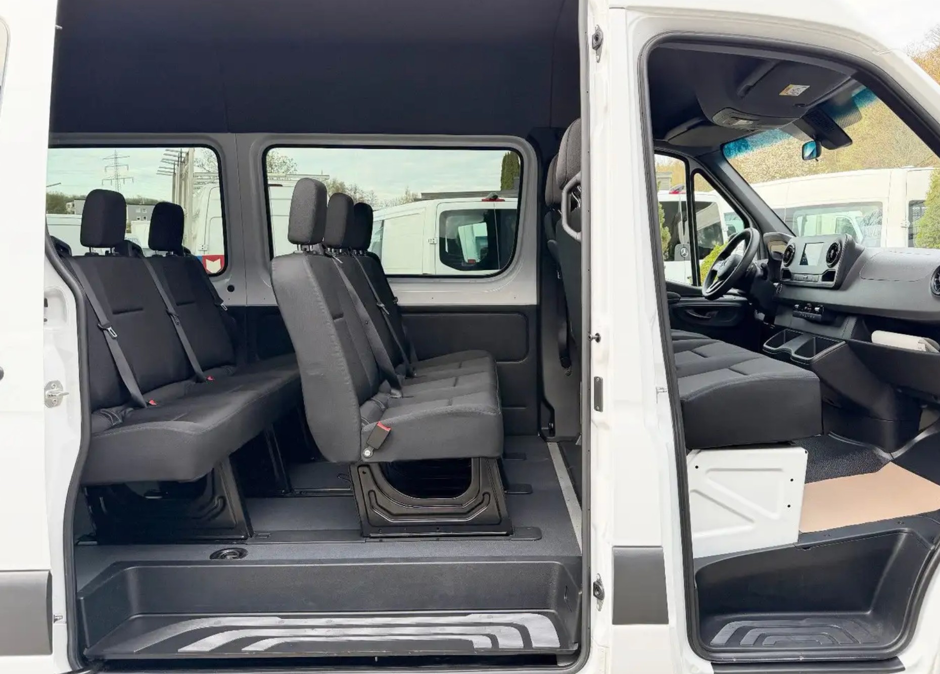 MERCEDES-BENZ Sprinter 317 CDI Standard 9G-TRONIC / 9-Plätzer / Klima-image-5