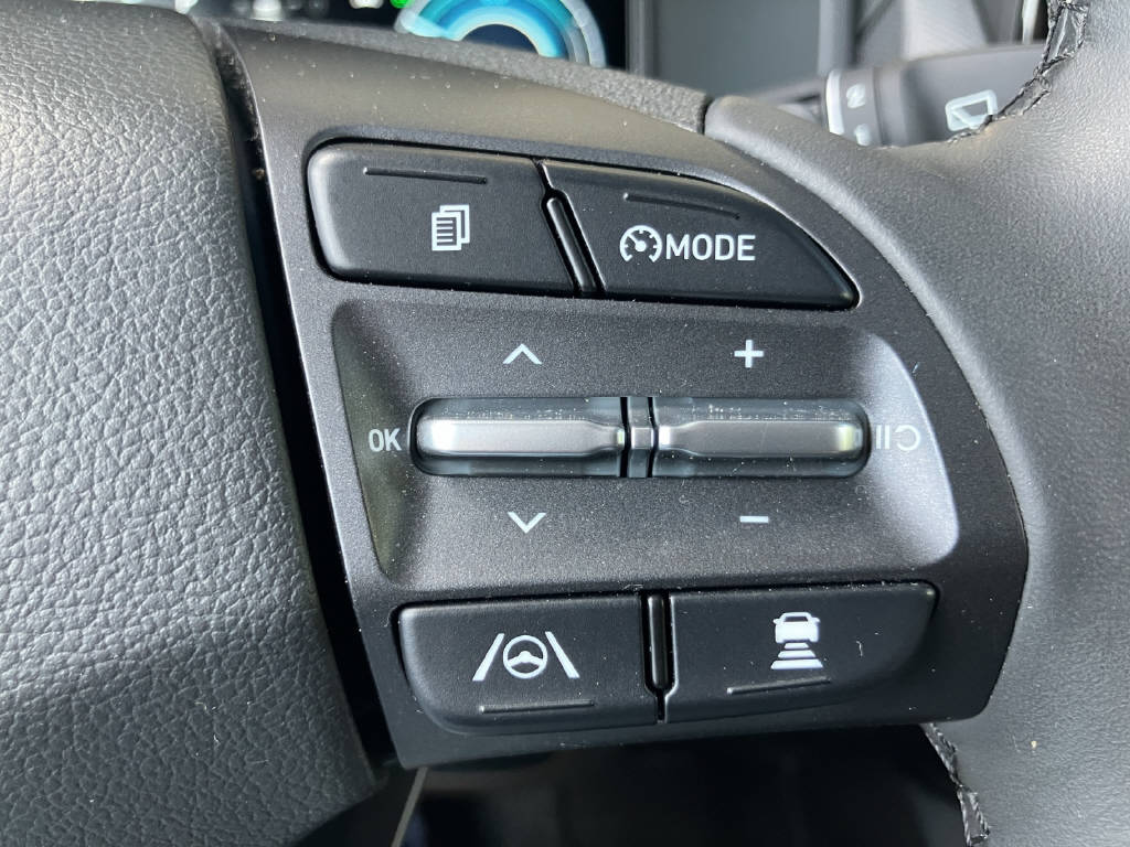 HYUNDAI Kona 1.6 GDi Hybrid Vertex-image-16
