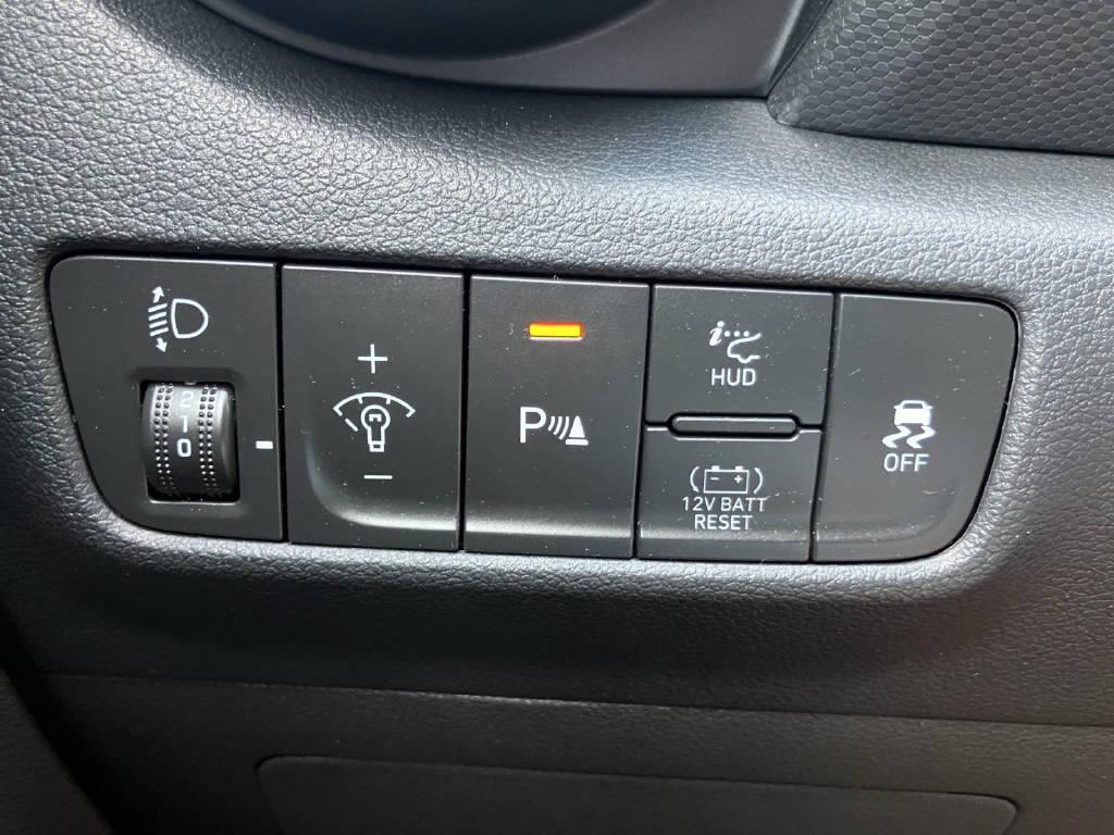 HYUNDAI Kona 1.6 GDi Hybrid Vertex-image-19