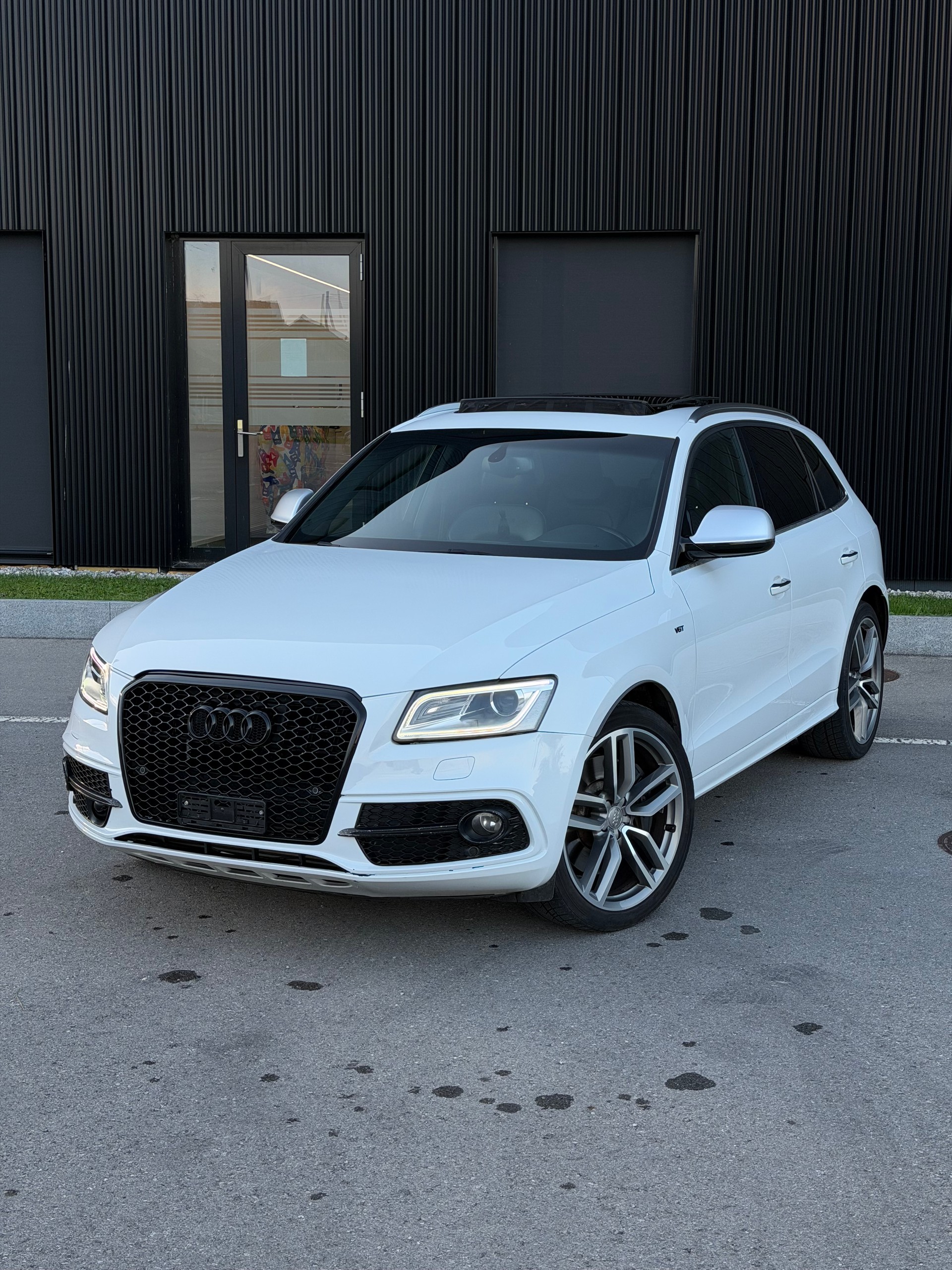 AUDI SQ5 3.0 TDI quattro tiptronic-image-2