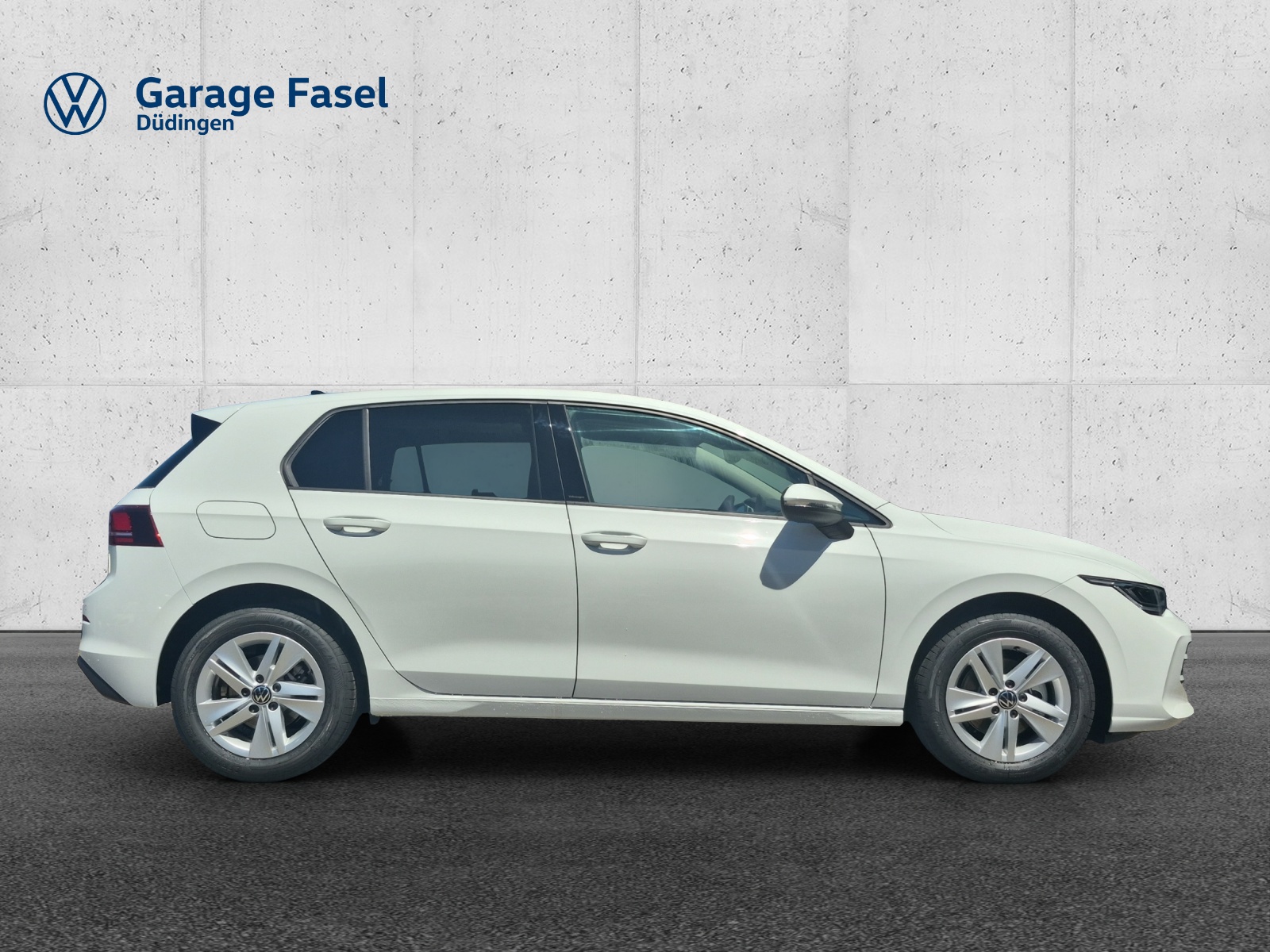 VW Golf 1.5 TSI Basis-image-5