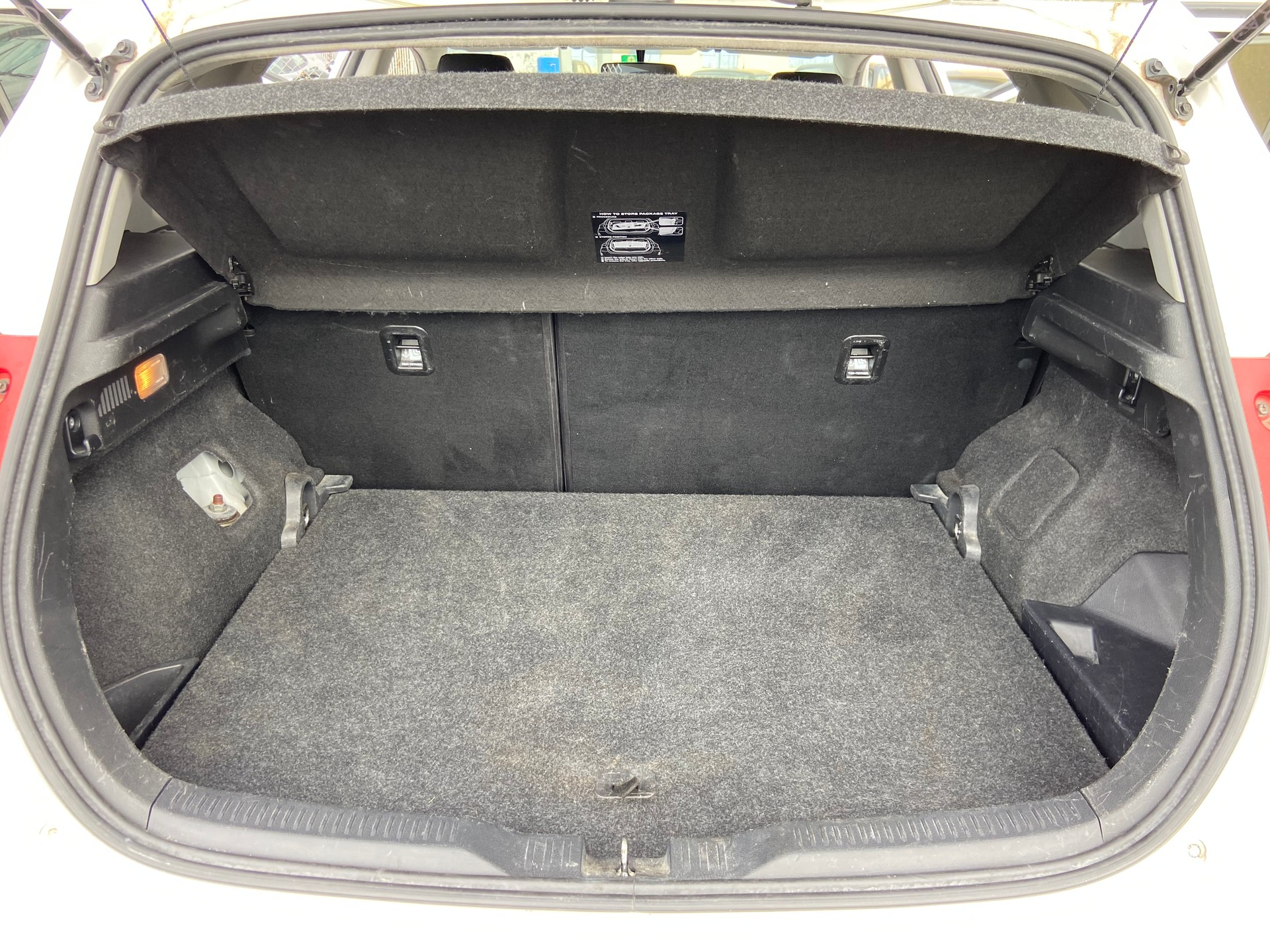 TOYOTA Auris 1.8 16V HSD Linea Luna ***Prix Fixe***-image-14