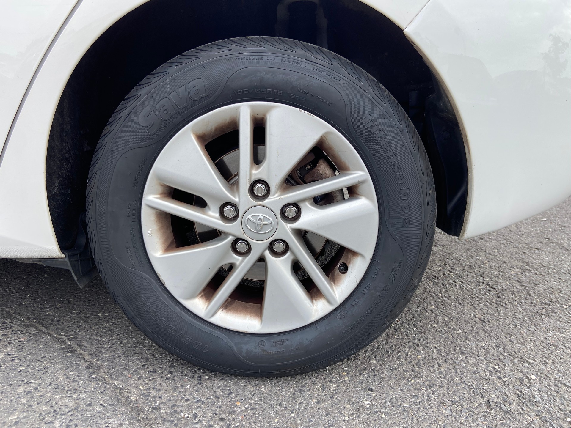 TOYOTA Auris 1.8 16V HSD Linea Luna ***Prix Fixe***-image-15