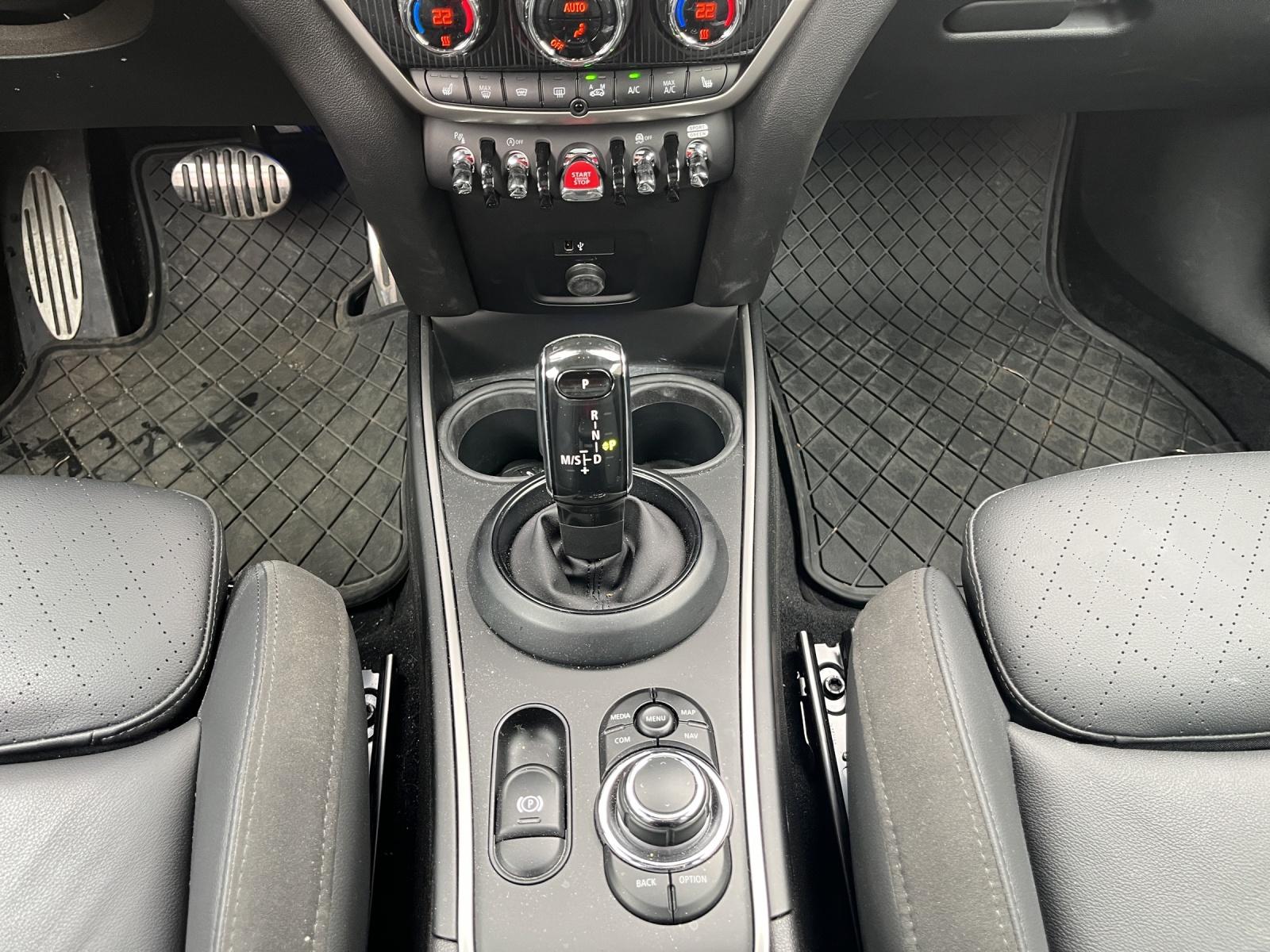 MINI Countryman F60 2.0i John Cooper Works ALL4-image-19