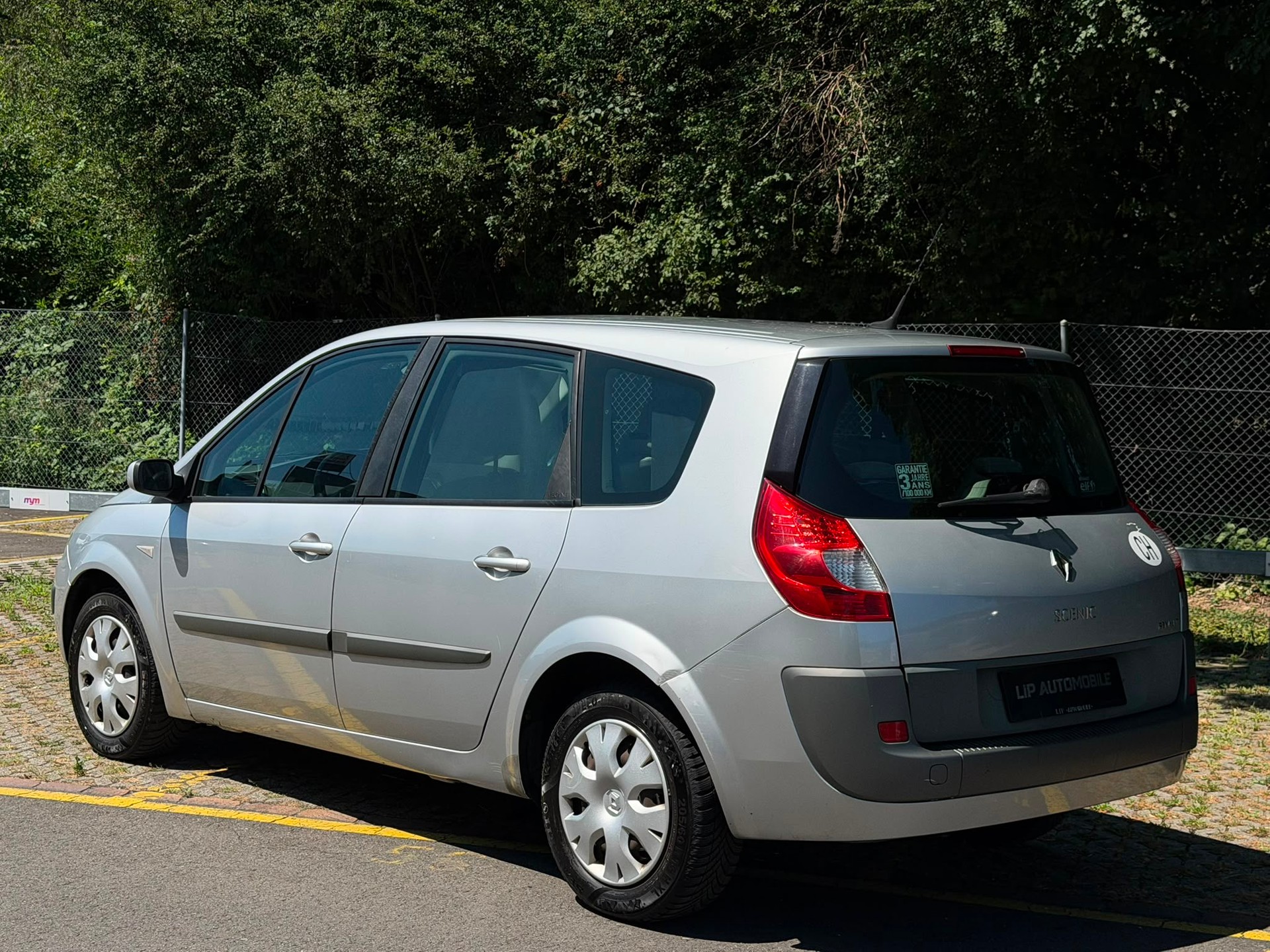 RENAULT Grand Scénic 1.6 16V Expression-image-3