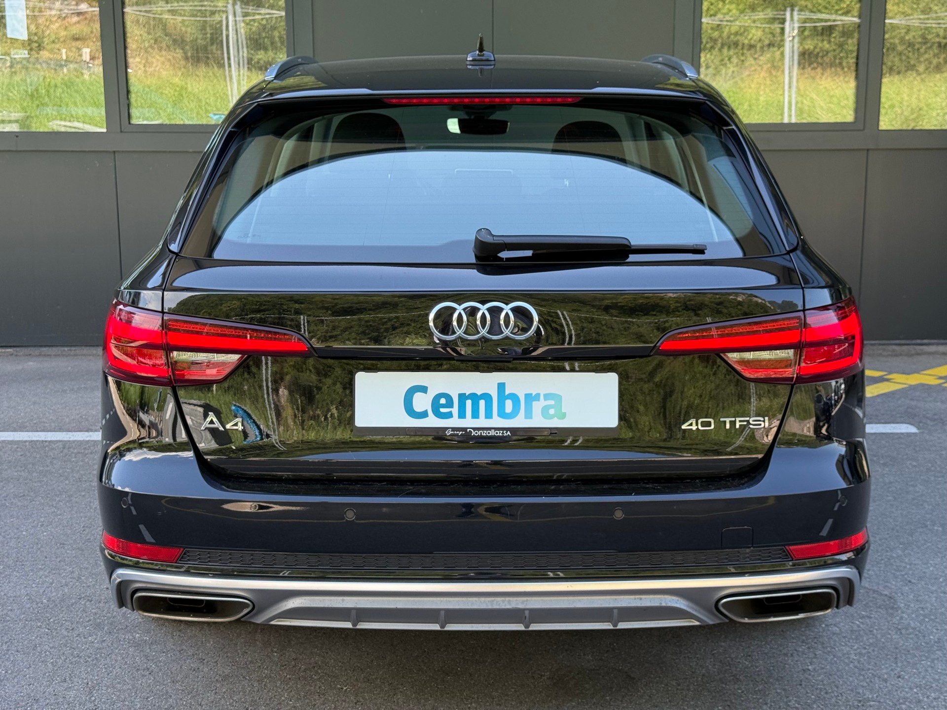 AUDI A4 Avant 40 TFSI Sport S-tronic-image-5