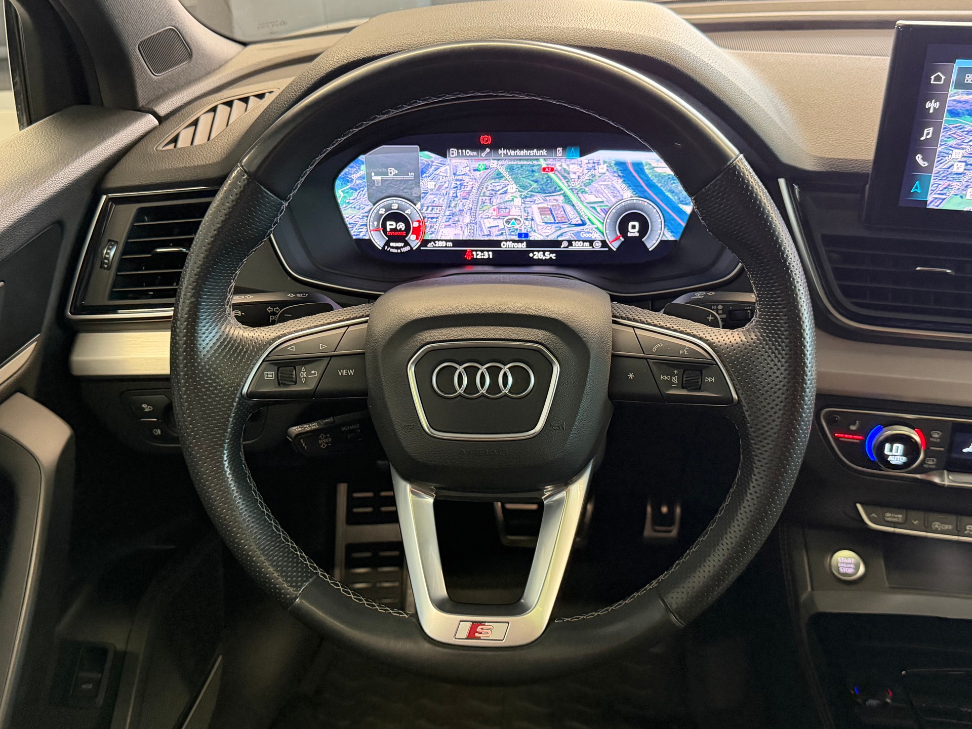 AUDI Q5 50 TDI S-line Black Edition quattro tiptronic-image-25
