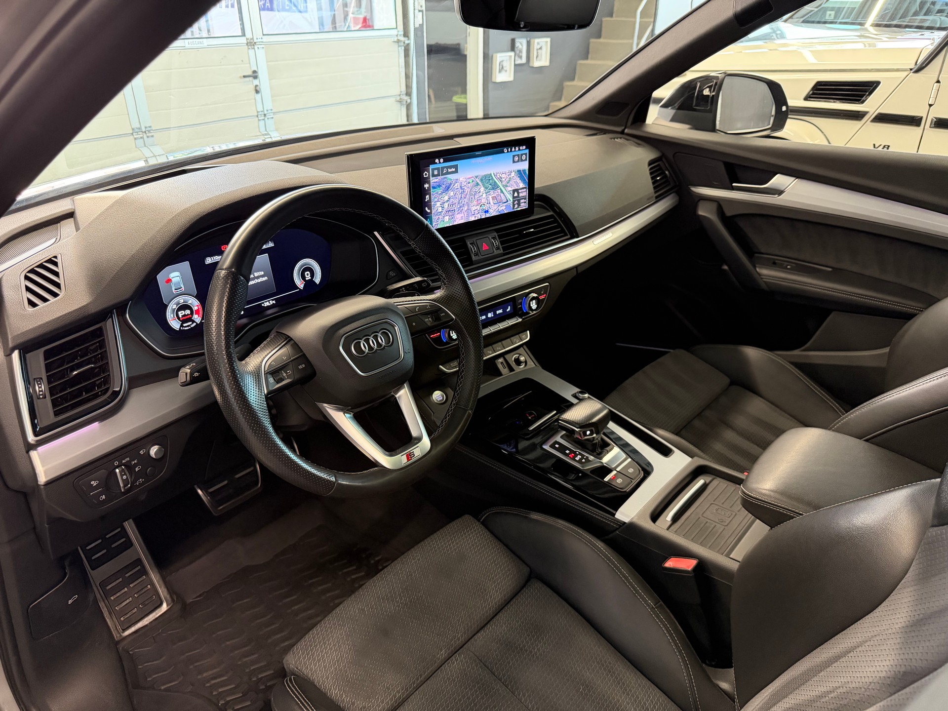 AUDI Q5 50 TDI S-line Black Edition quattro tiptronic-image-9