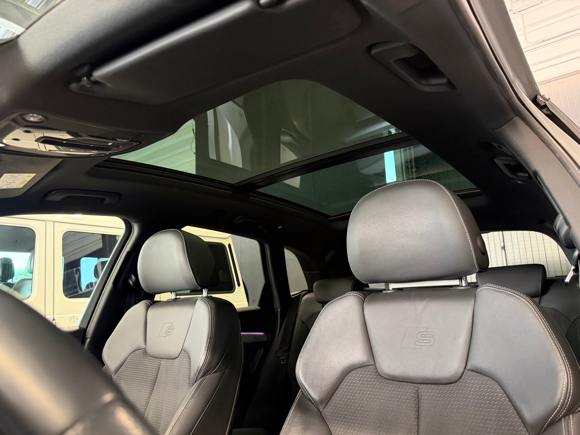 AUDI Q5 50 TDI S-line Black Edition quattro tiptronic-image-11