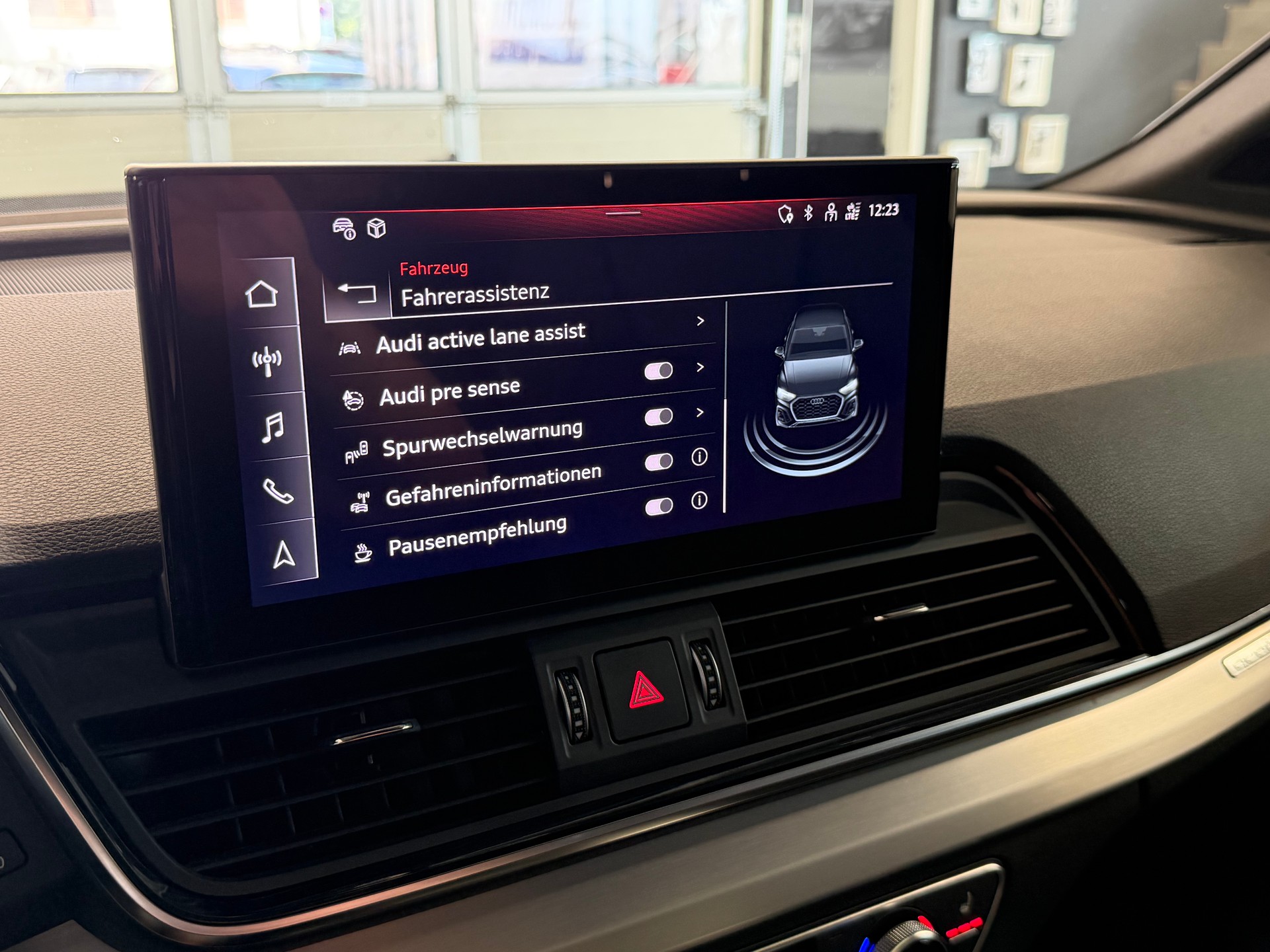 AUDI Q5 50 TDI S-line Black Edition quattro tiptronic-image-22