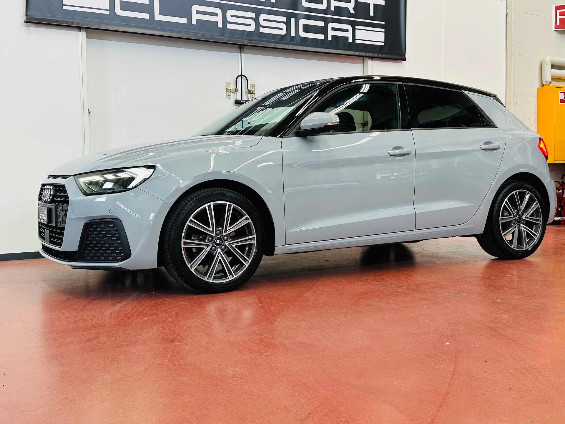 AUDI A1 Sportback 30 TFSI S Line Attraction S-tronic-image-6