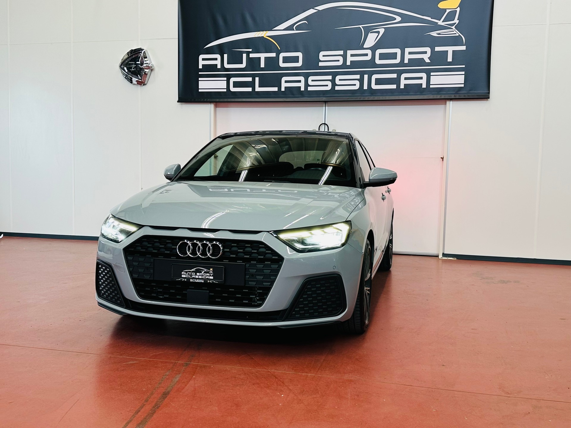AUDI A1 Sportback 30 TFSI S Line Attraction S-tronic-image-8