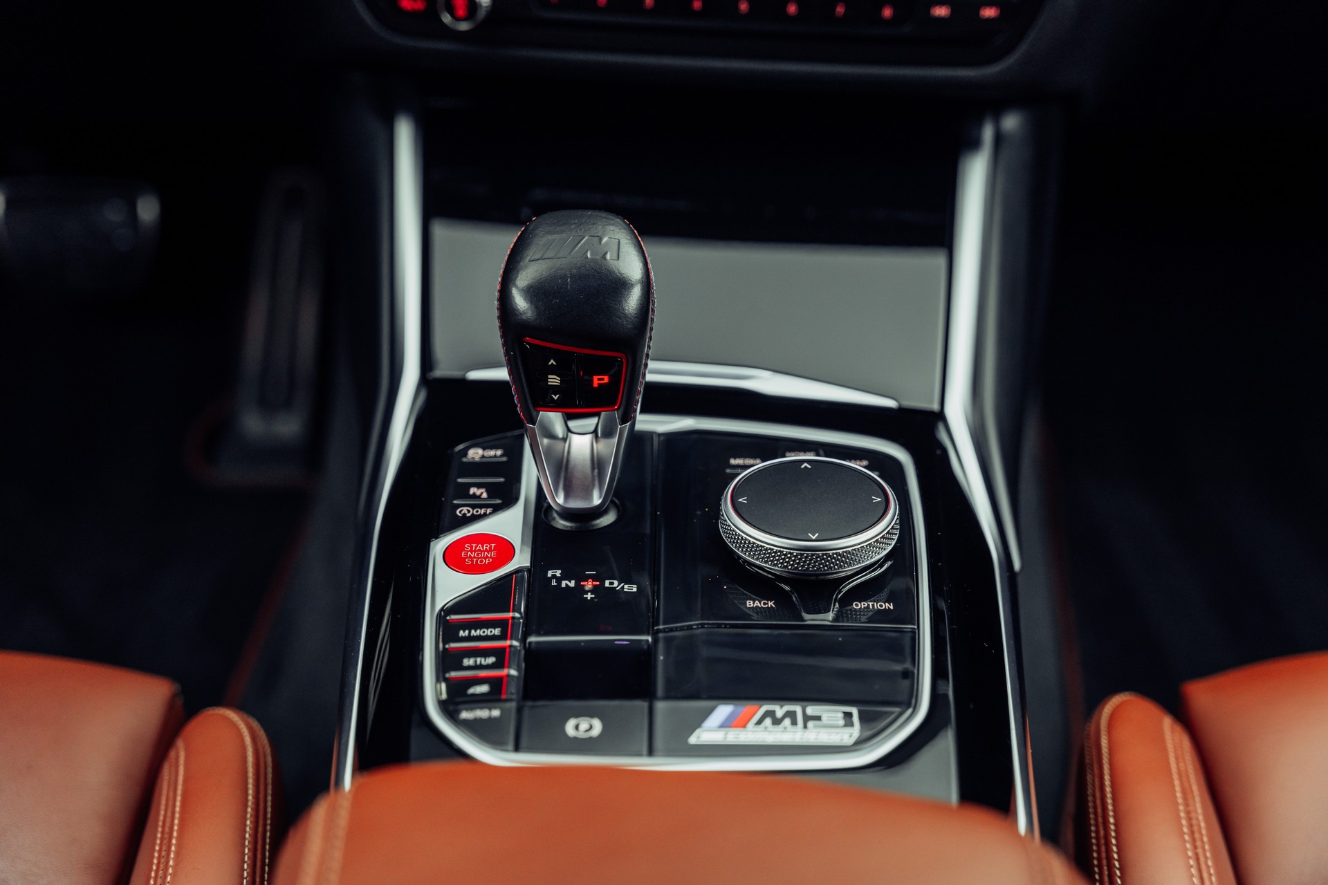 BMW M3 Competition xDrive-image-14