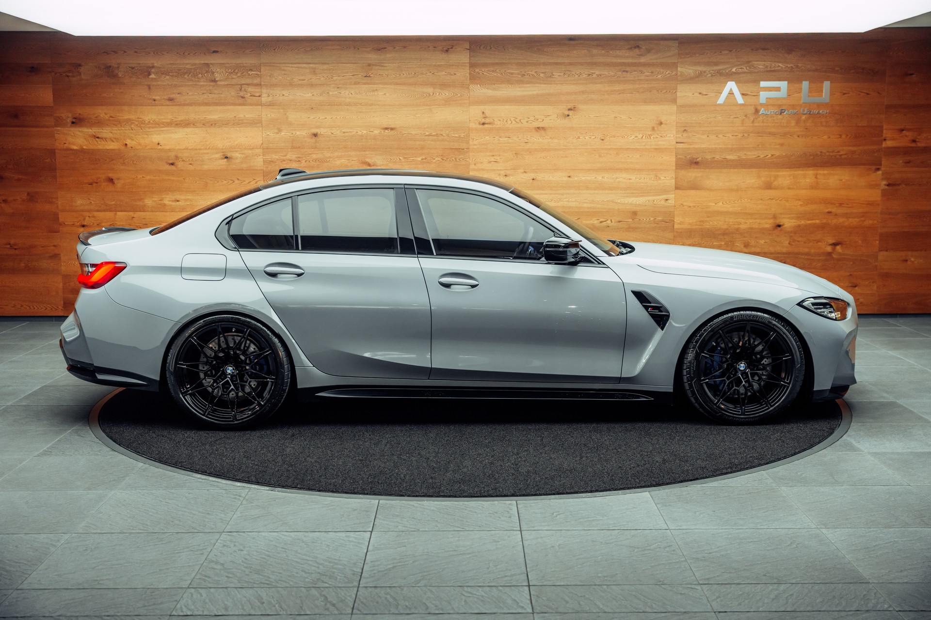 BMW M3 Competition xDrive-image-11