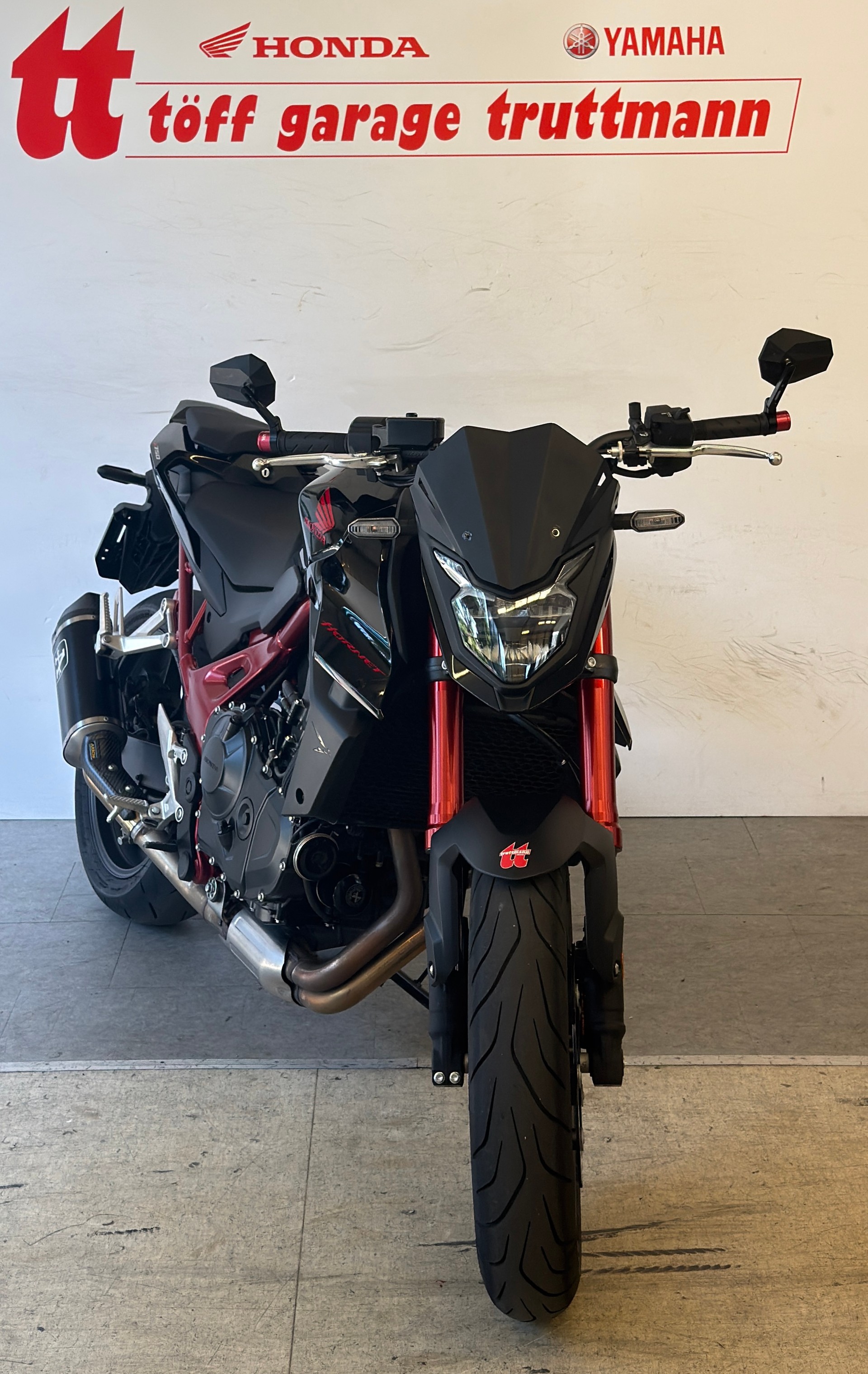 HONDA CB 750 Hornet (35kW)-showroom-element-2