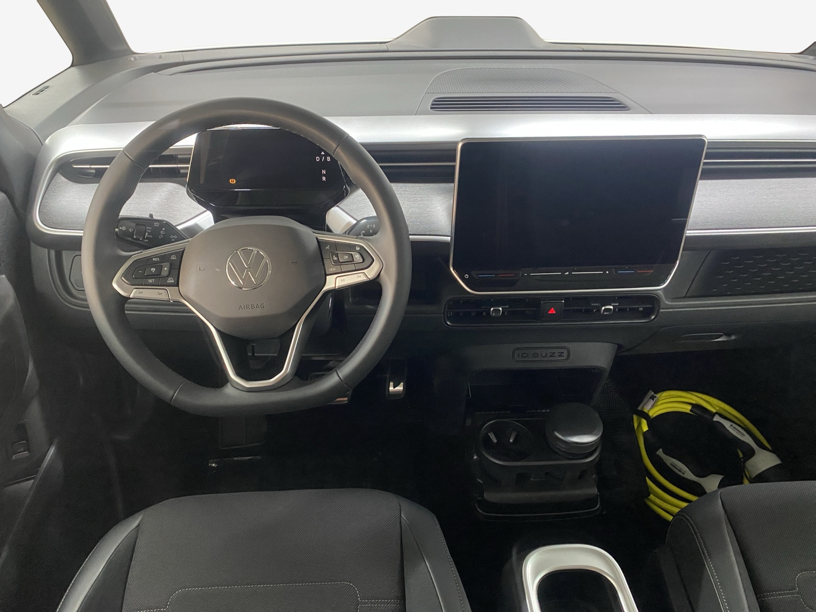 VW ID.Buzz LWB Pro 4 Motion-image-8