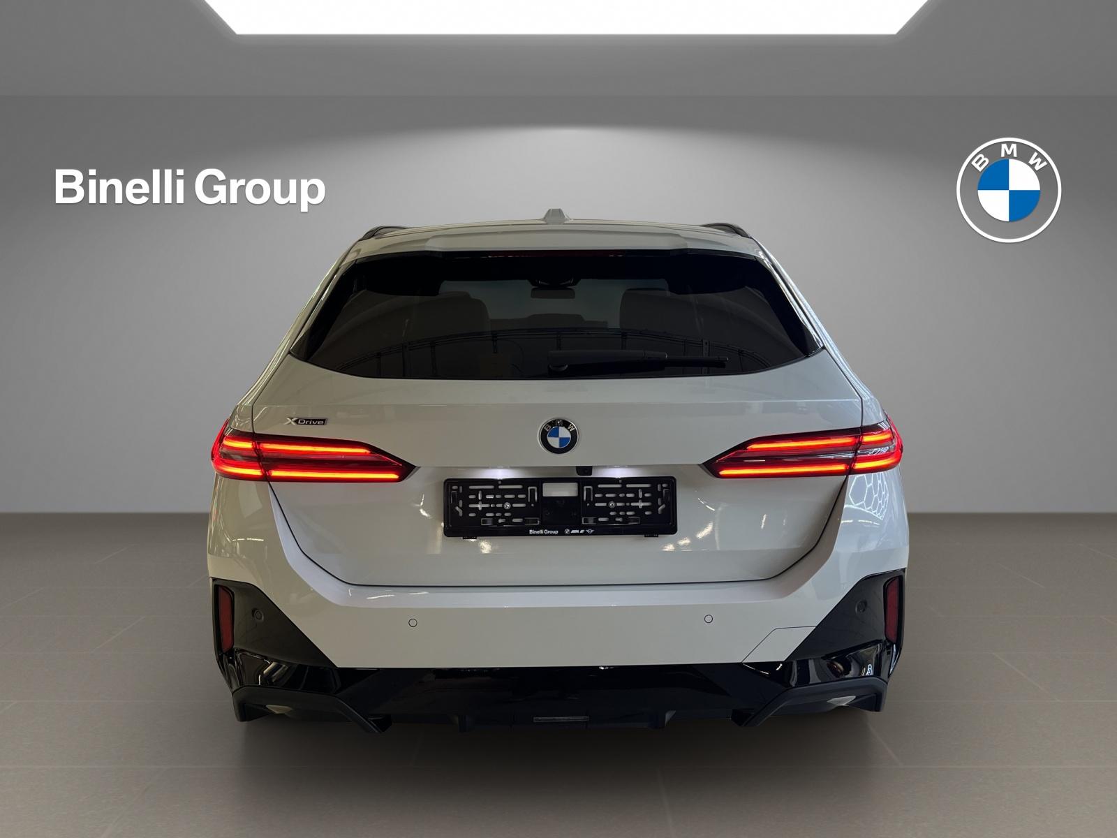 BMW 540d xDrive Touring-image-5