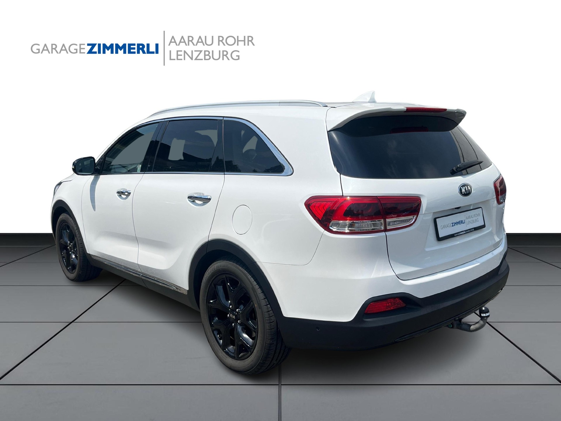 KIA Sorento 2.2 CRDI Style 7P. Automatic-image-2