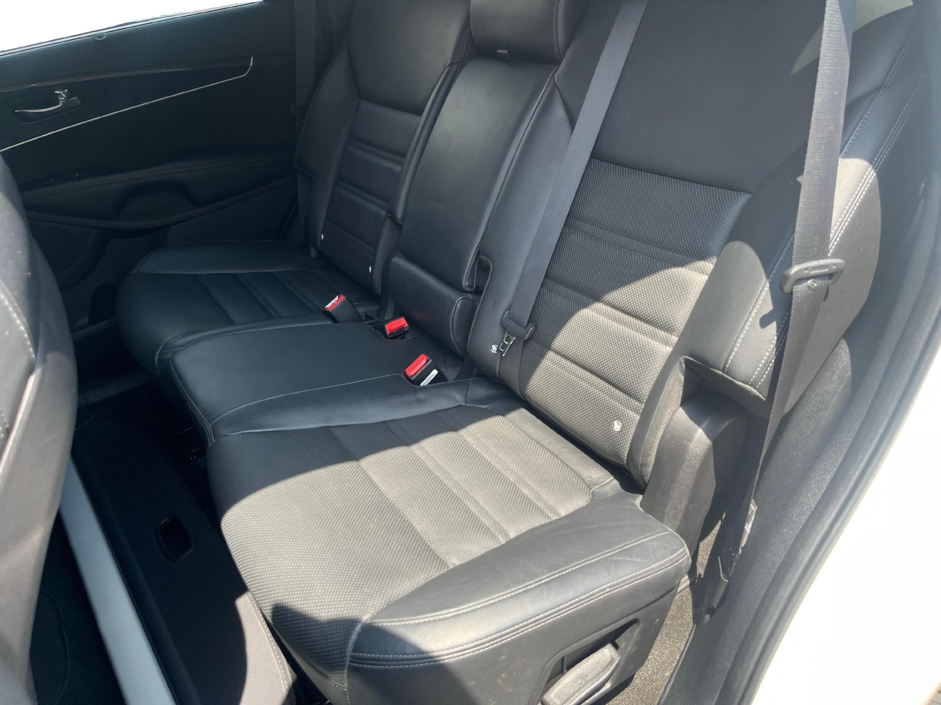 KIA Sorento 2.2 CRDI Style 7P. Automatic-image-9