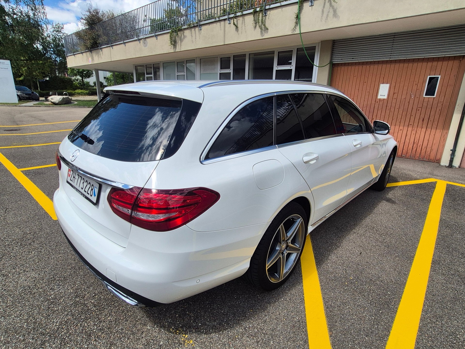 MERCEDES-BENZ C 220 BlueTec-image-1