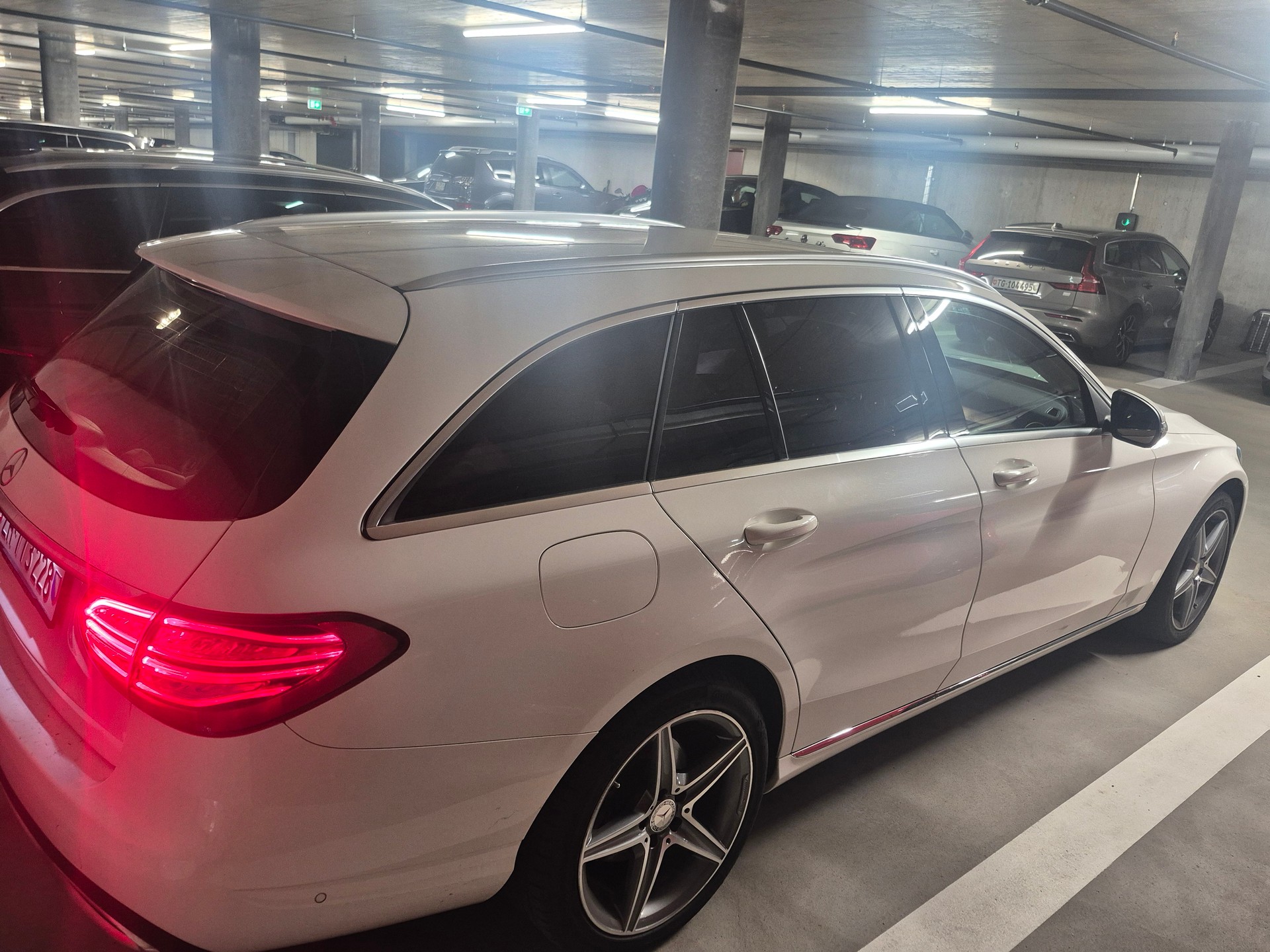MERCEDES-BENZ C 220 BlueTec-image-9
