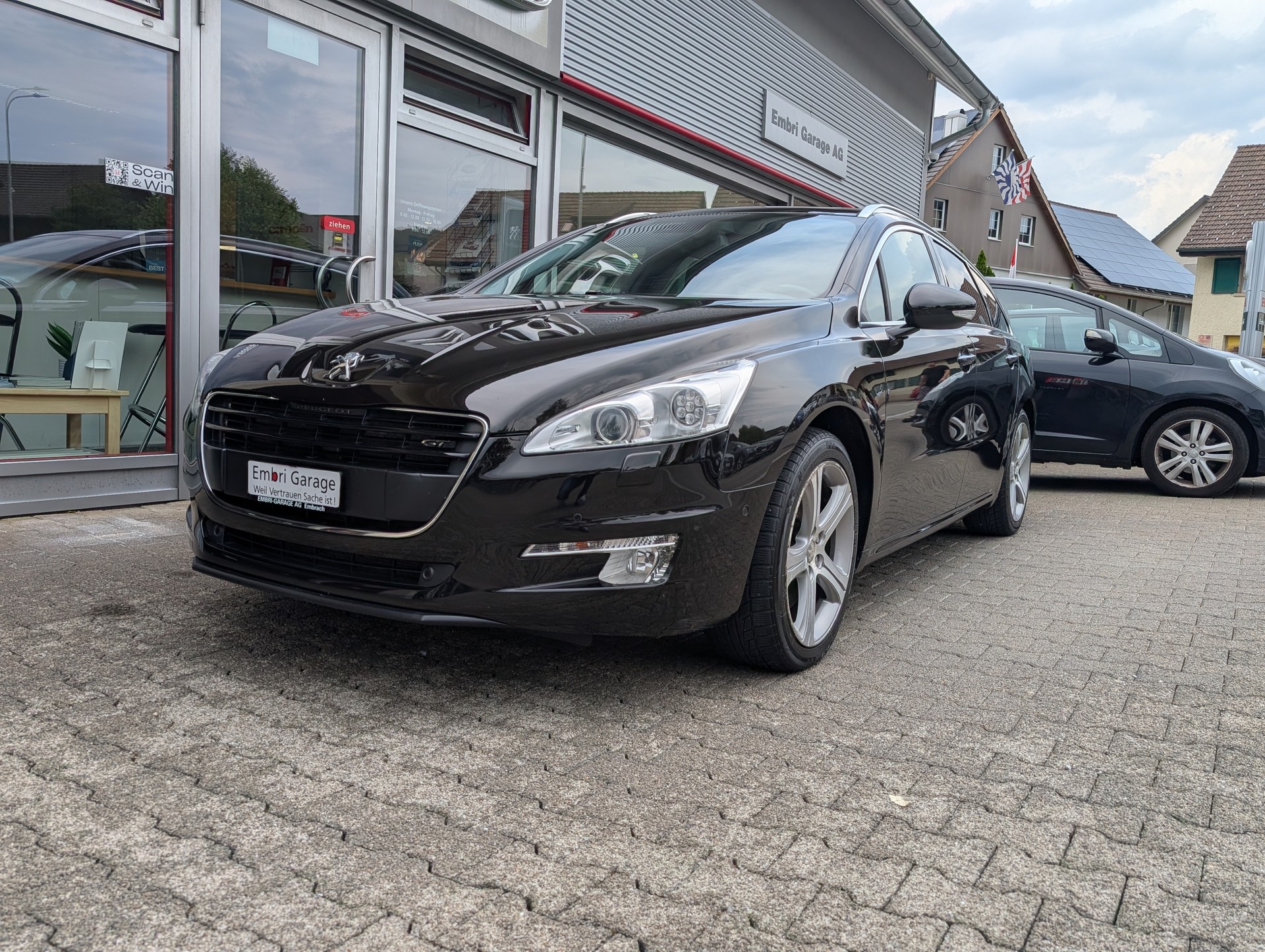 PEUGEOT 508 SW 2.2 HDI GT Automatic-image-2
