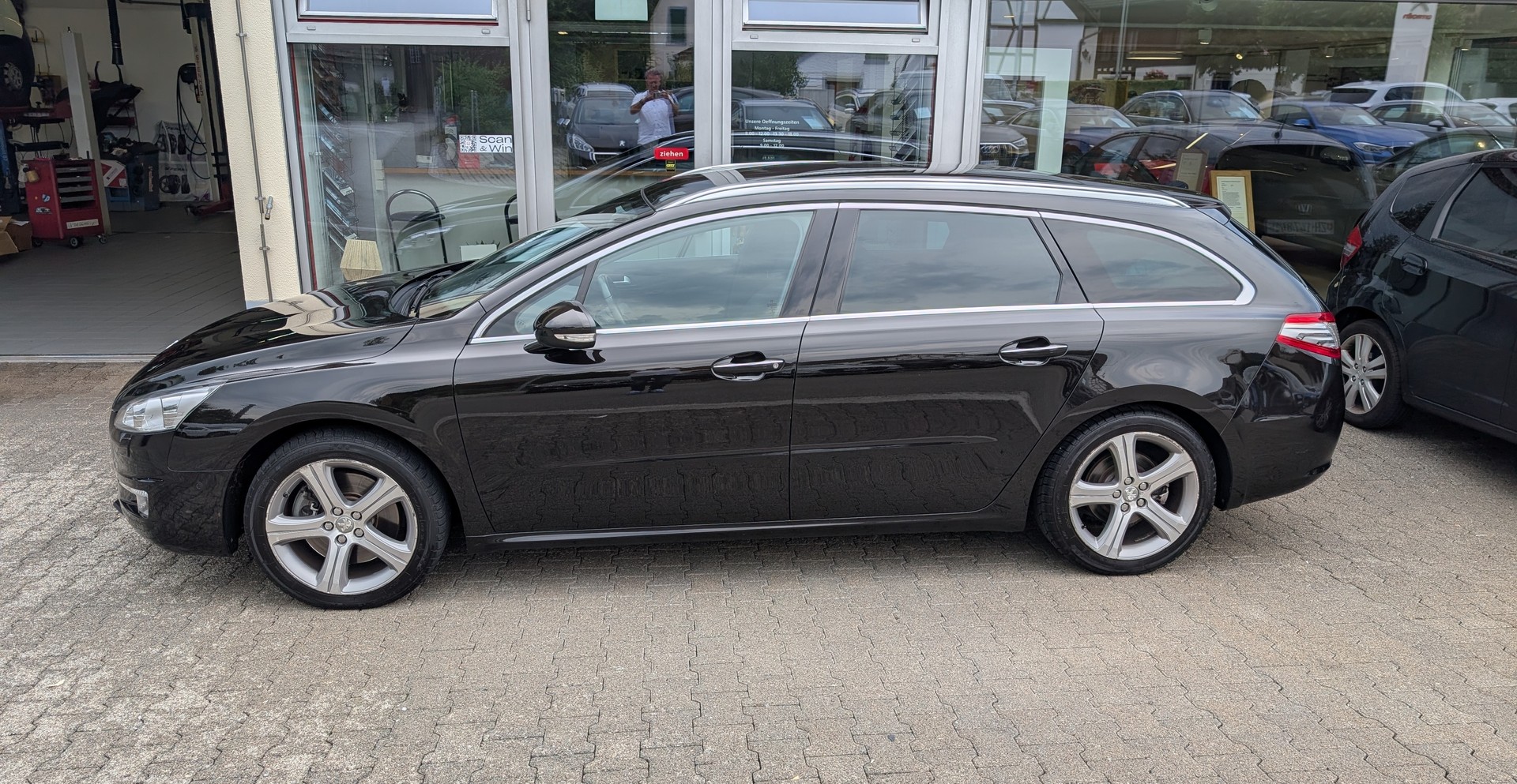 PEUGEOT 508 SW 2.2 HDI GT Automatic-image-3
