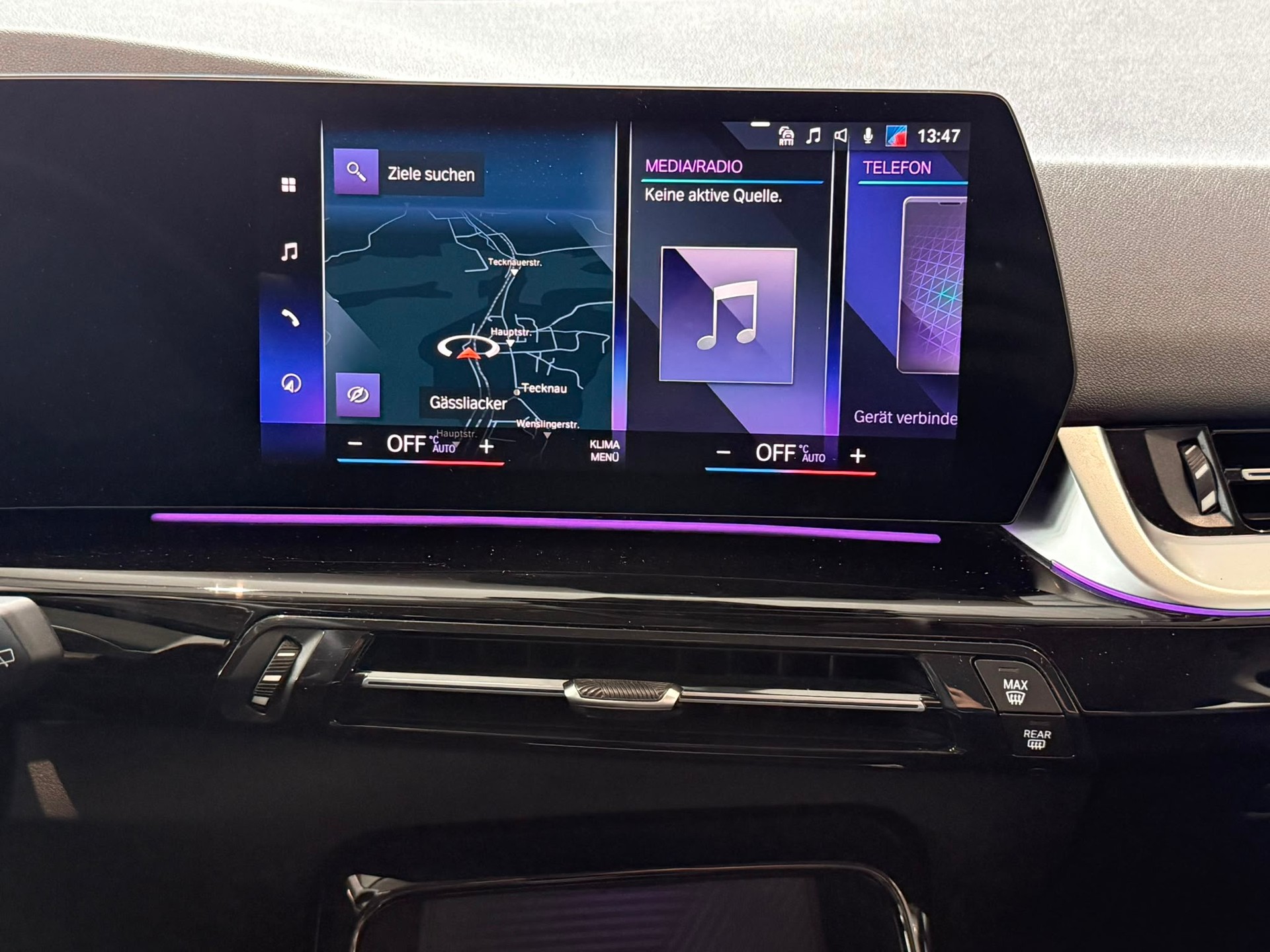 BMW 218i Active Tourer DKG-image-12