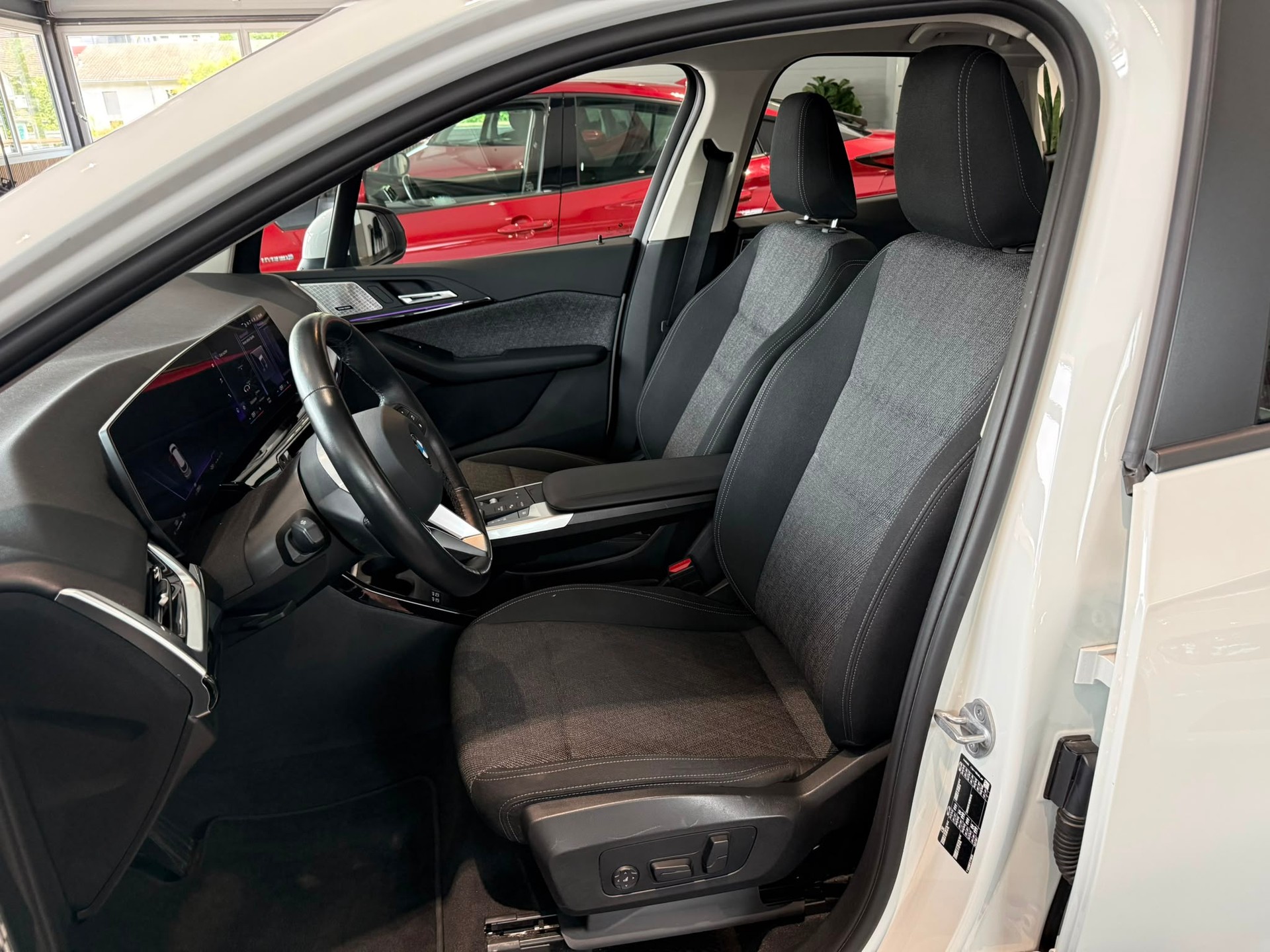 BMW 218i Active Tourer DKG-image-7