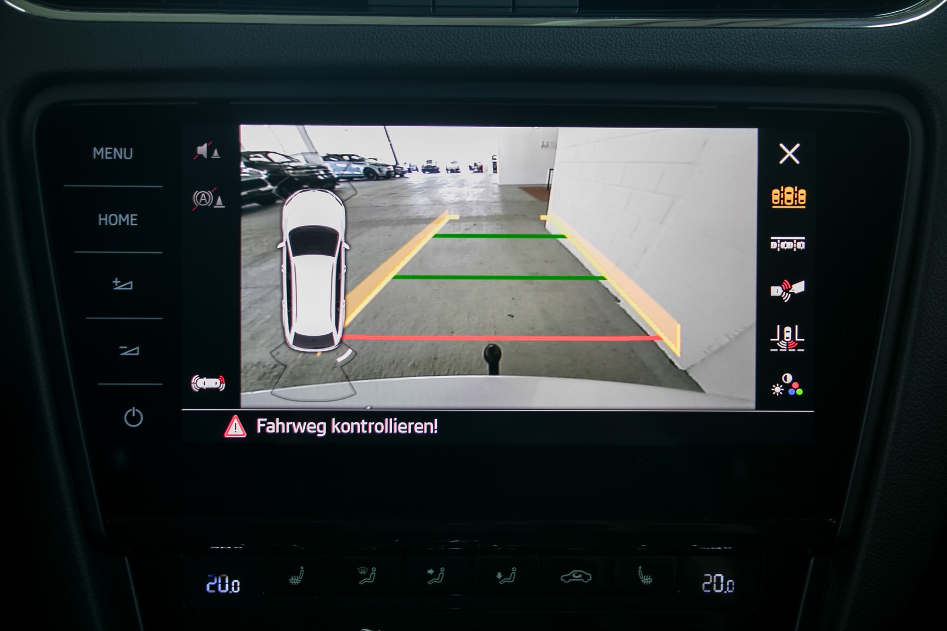 SKODA Octavia Combi 1.5 TSI Soleil DSG-image-8