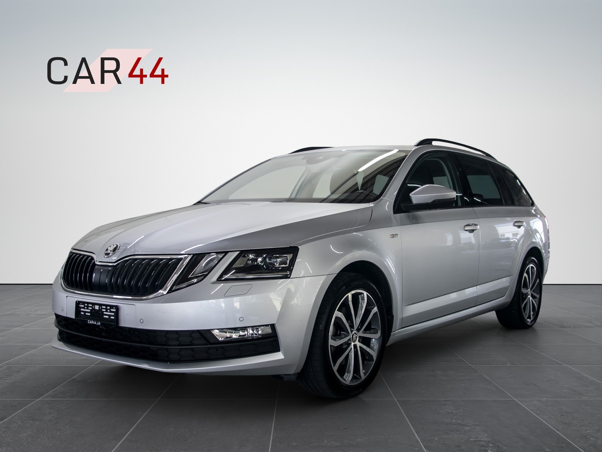 SKODA Octavia Combi 1.5 TSI Soleil DSG-image-0