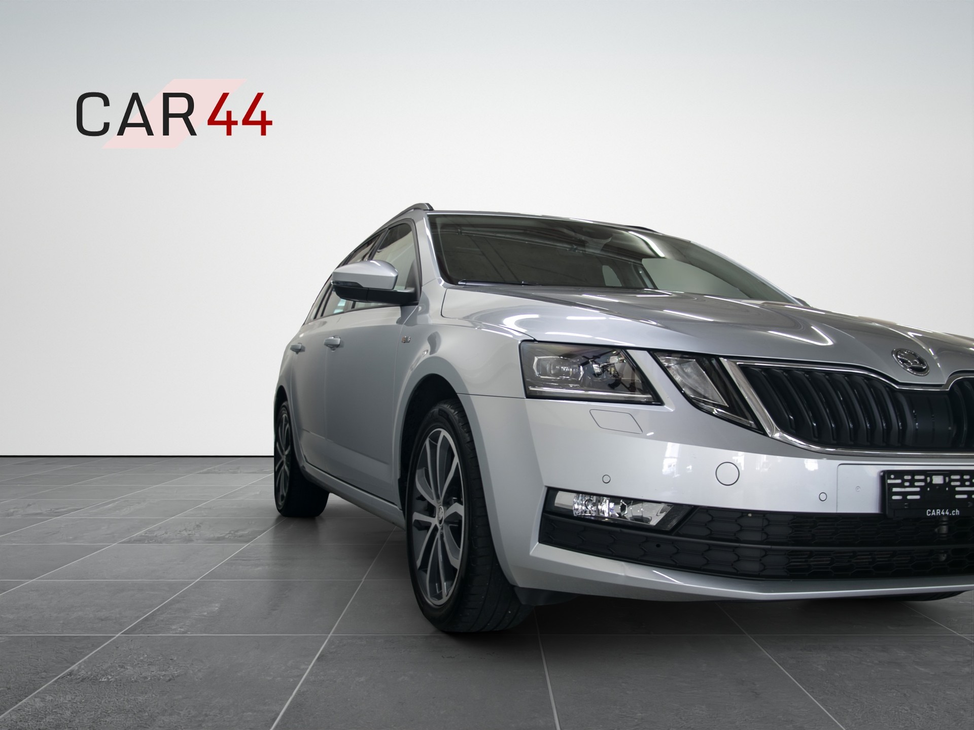 SKODA Octavia Combi 1.5 TSI Soleil DSG-image-14