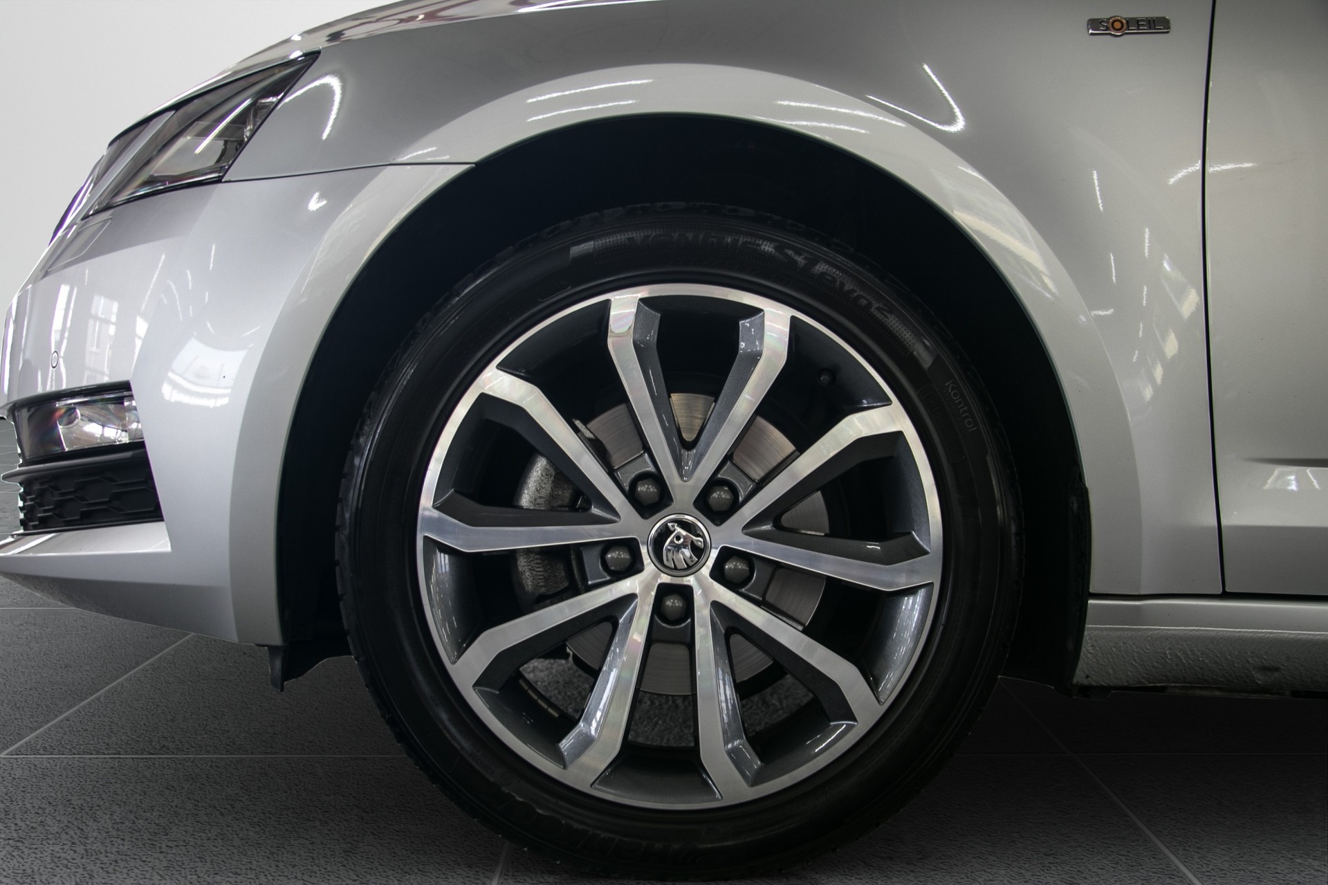 SKODA Octavia Combi 1.5 TSI Soleil DSG-image-15
