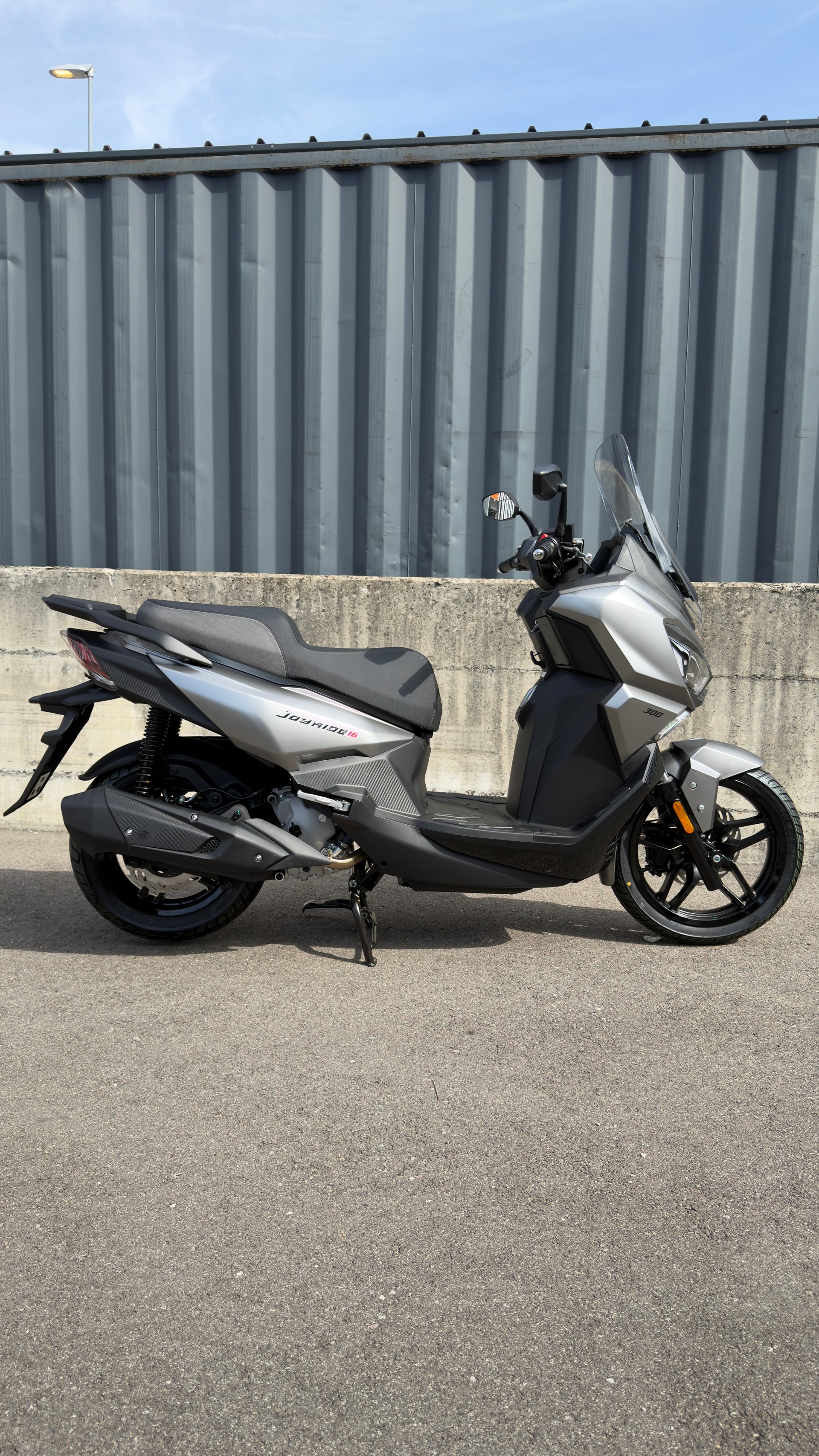SYM Joyride 300-showroom-element-1