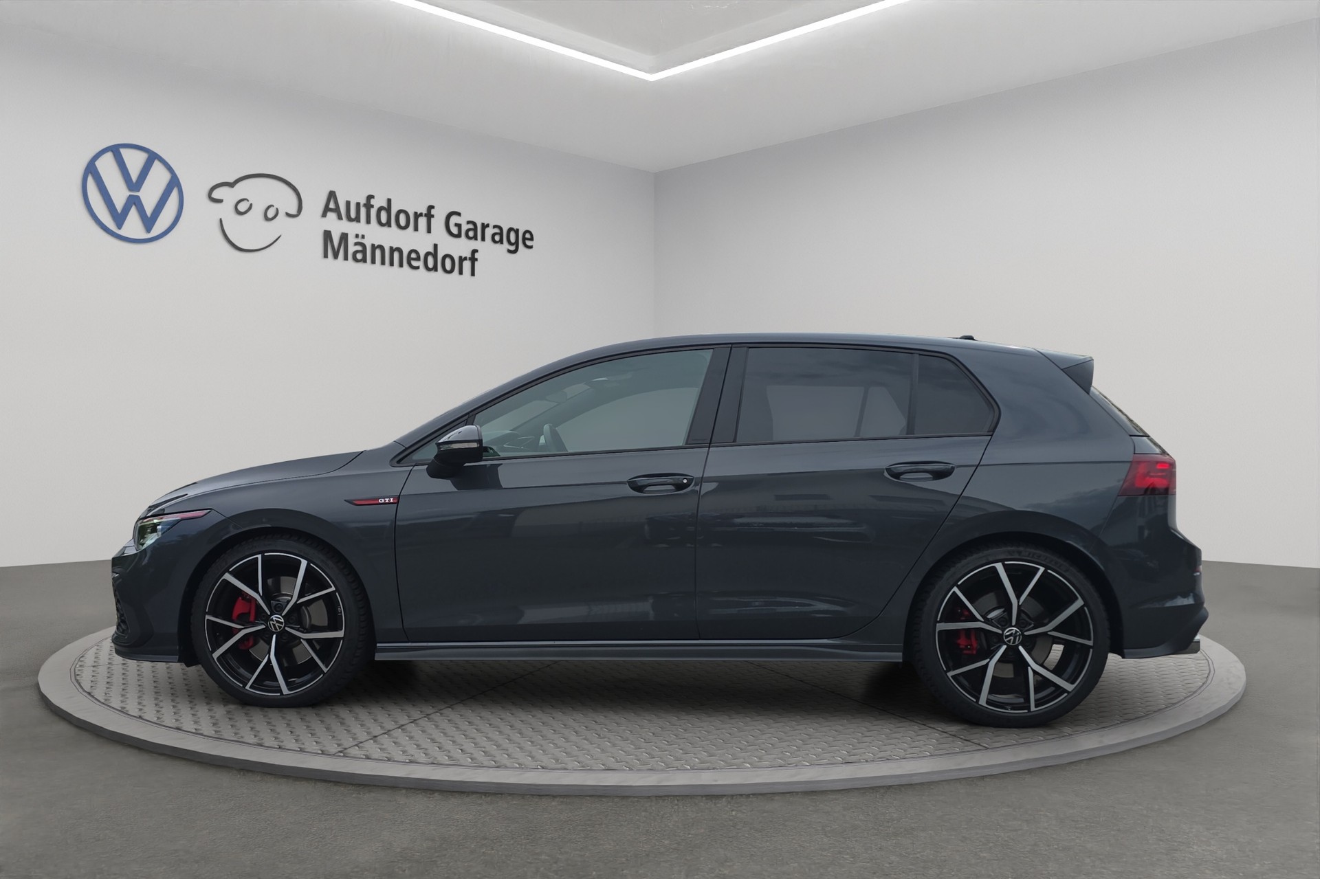 VW Golf 2.0 TSI GTI DSG-image-2