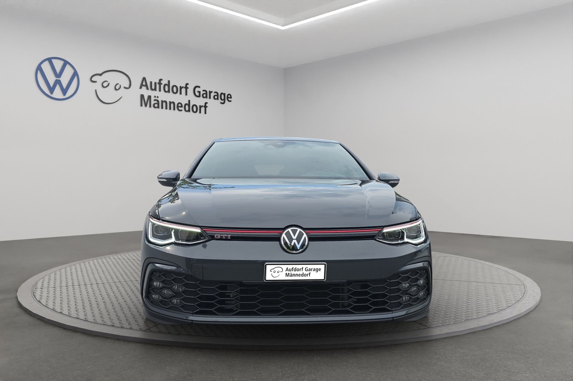 VW Golf 2.0 TSI GTI DSG-image-1