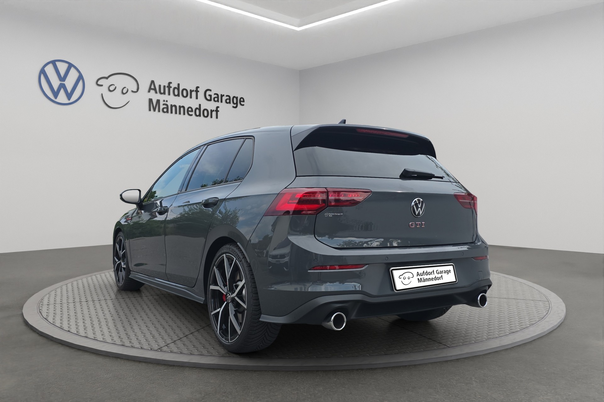 VW Golf 2.0 TSI GTI DSG-image-3