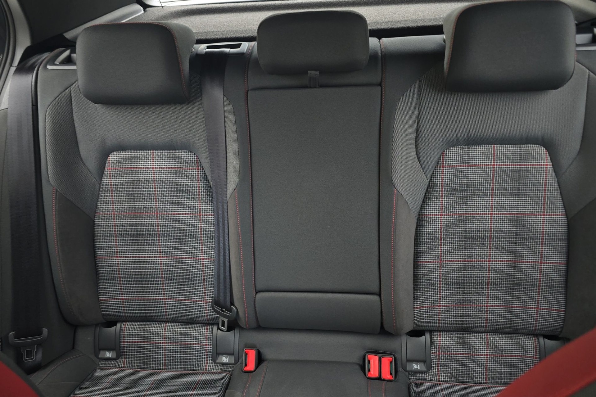 VW Golf 2.0 TSI GTI DSG-image-5