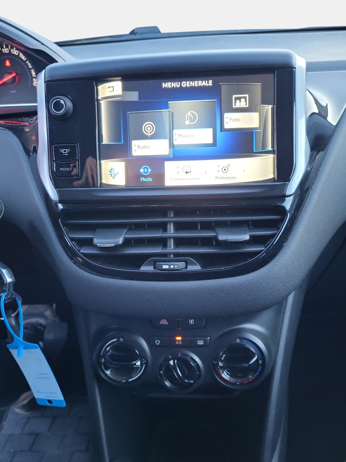 PEUGEOT 208 1.2 VTI Access-image-13