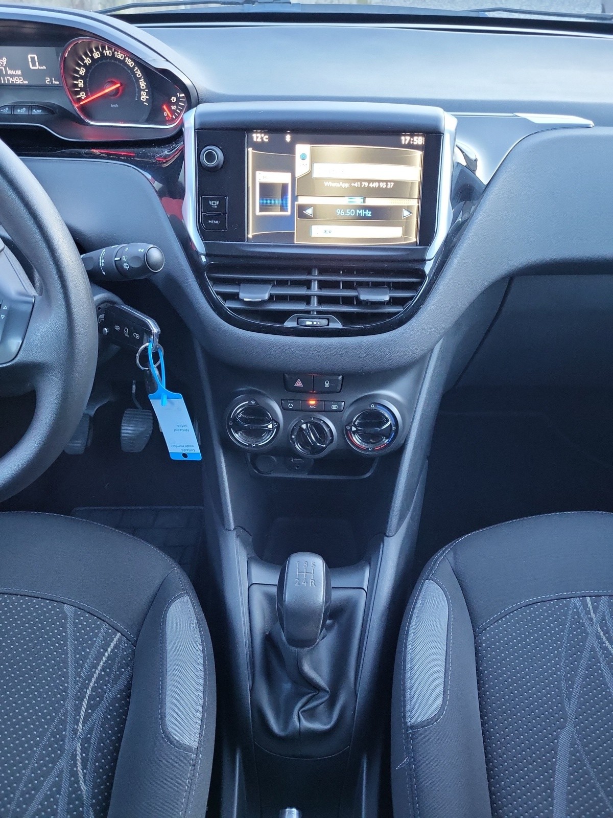 PEUGEOT 208 1.2 VTI Access-image-12