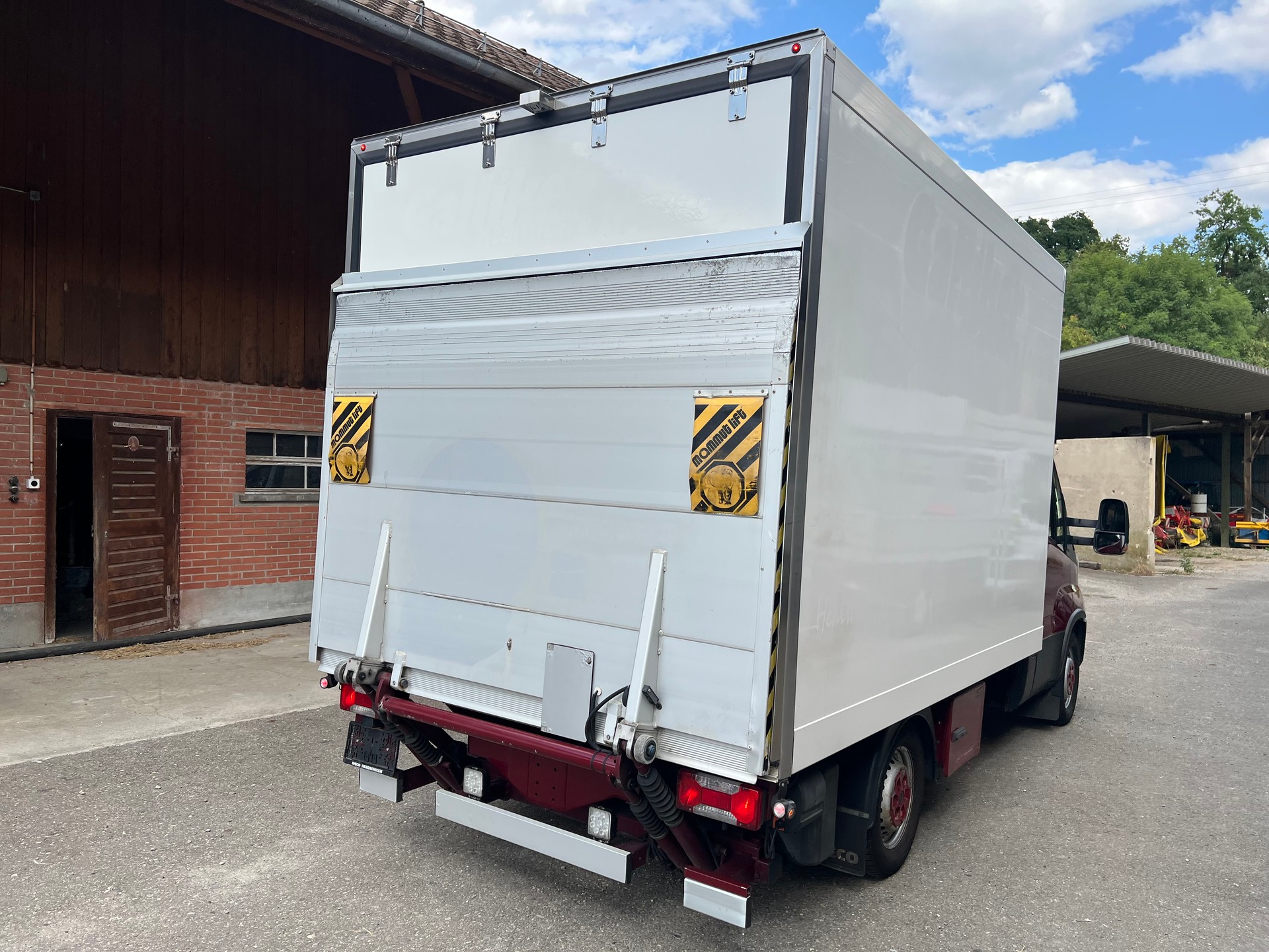IVECO 33 S 16 A8-image-4