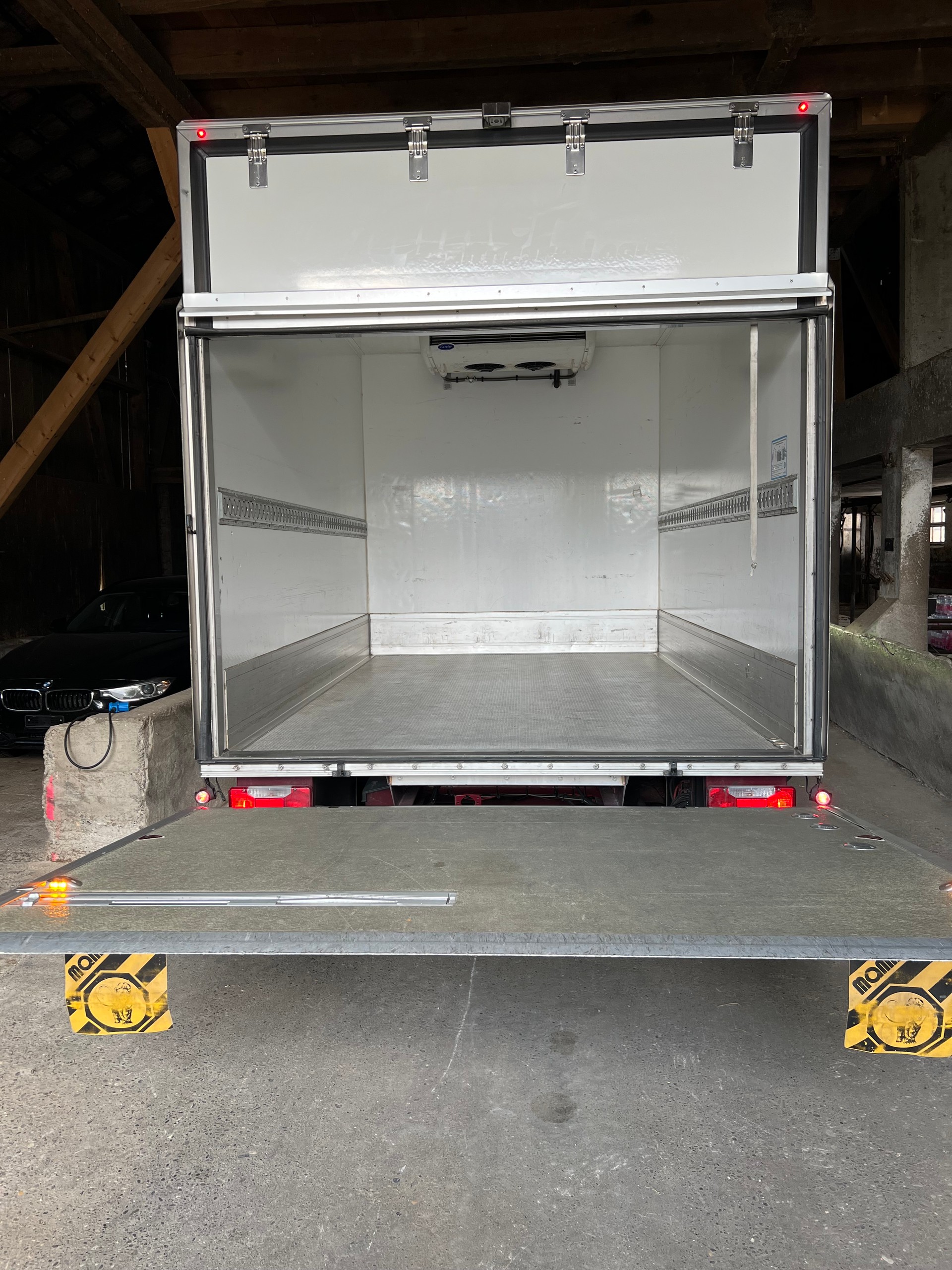 IVECO 33 S 16 A8-image-5