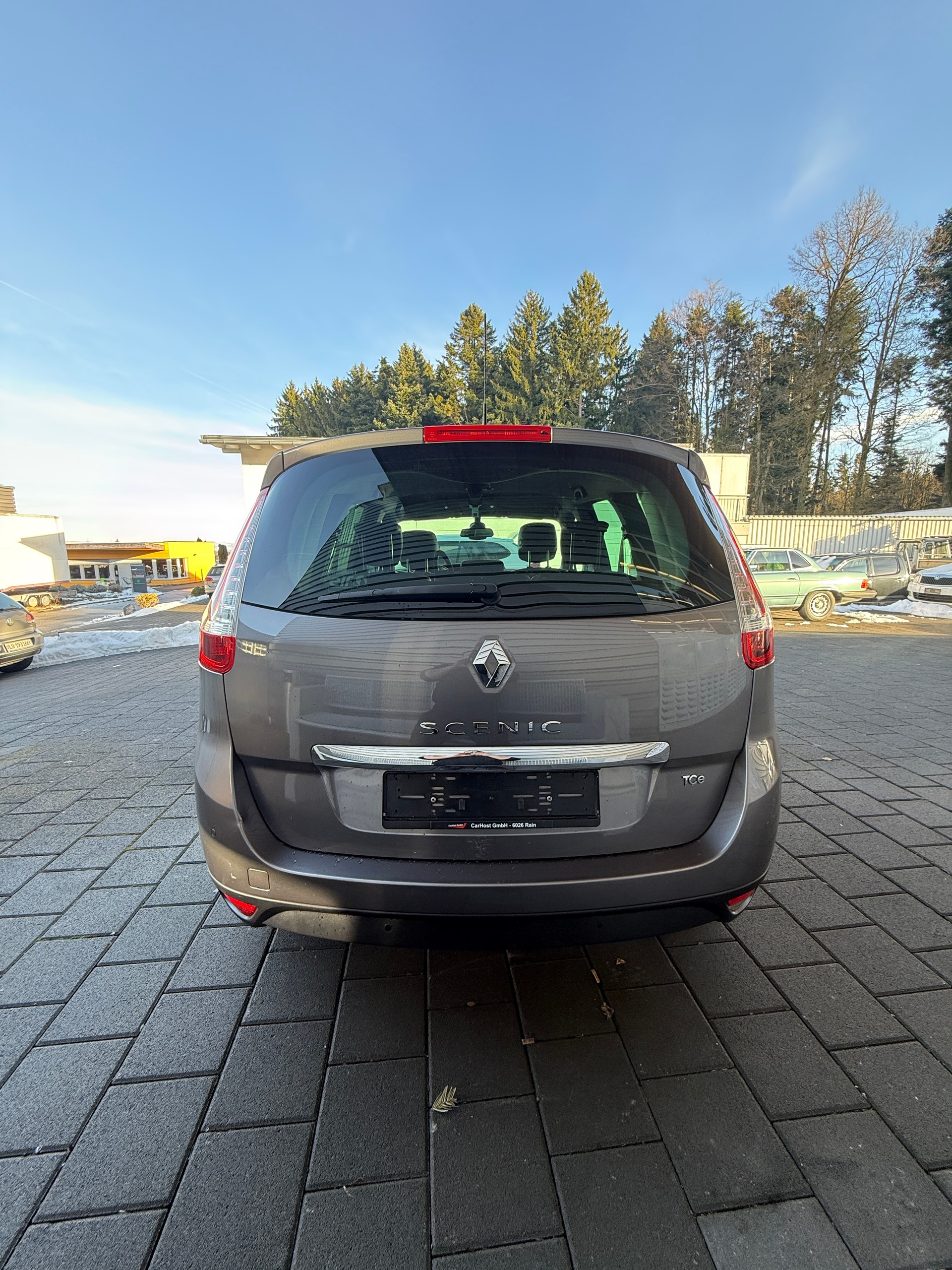 RENAULT Mégane Grandtour 1.2 16V Turbo Swiss Edition EDC-image-5
