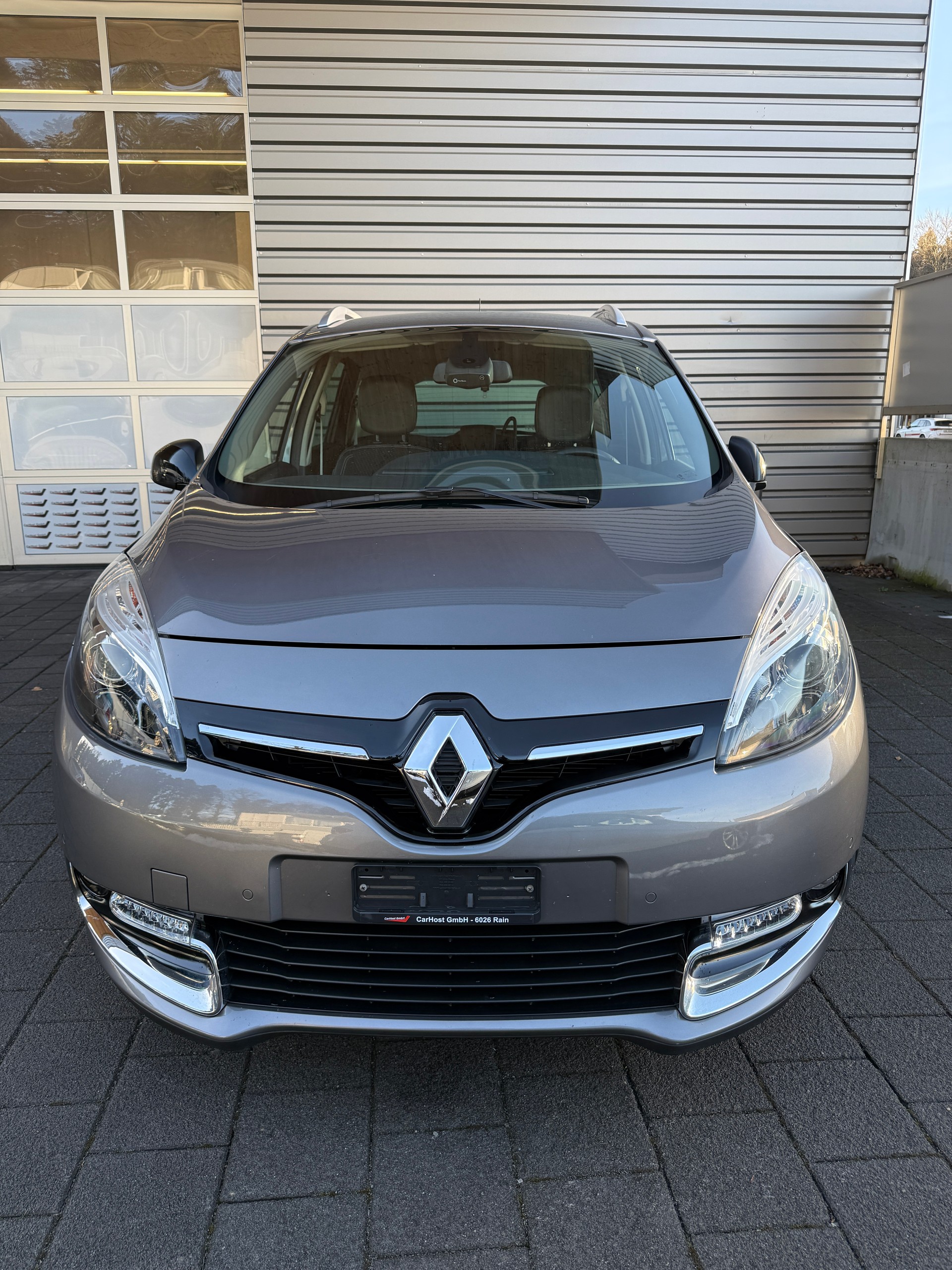 RENAULT Mégane Grandtour 1.2 16V Turbo Swiss Edition EDC-image-0